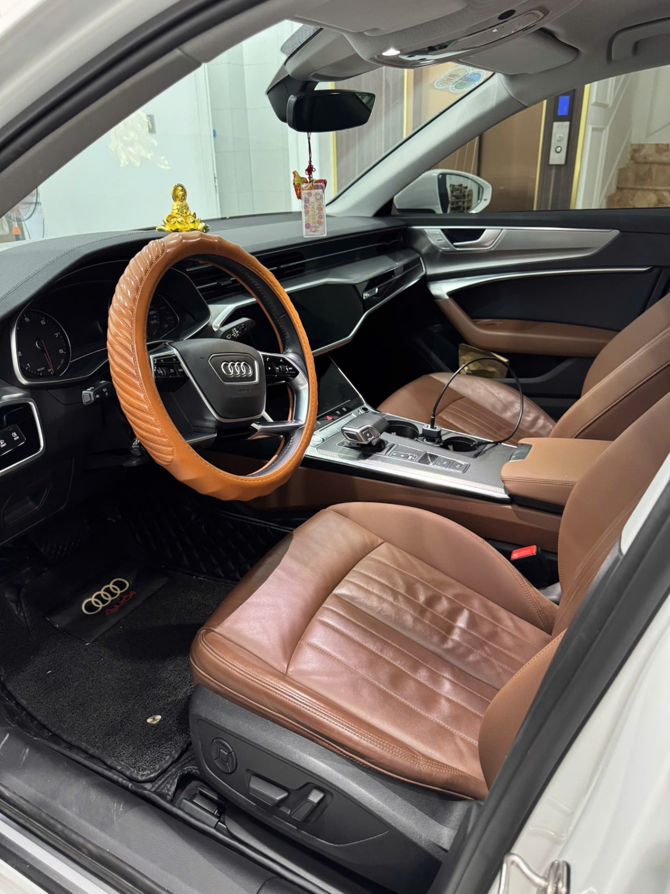 Audi Q8 55 TFSI S-Line Quattro 2021 - Nội thất 2