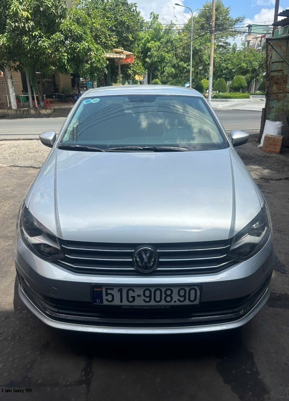 Volkswagen Polo 1.6 AT 2016