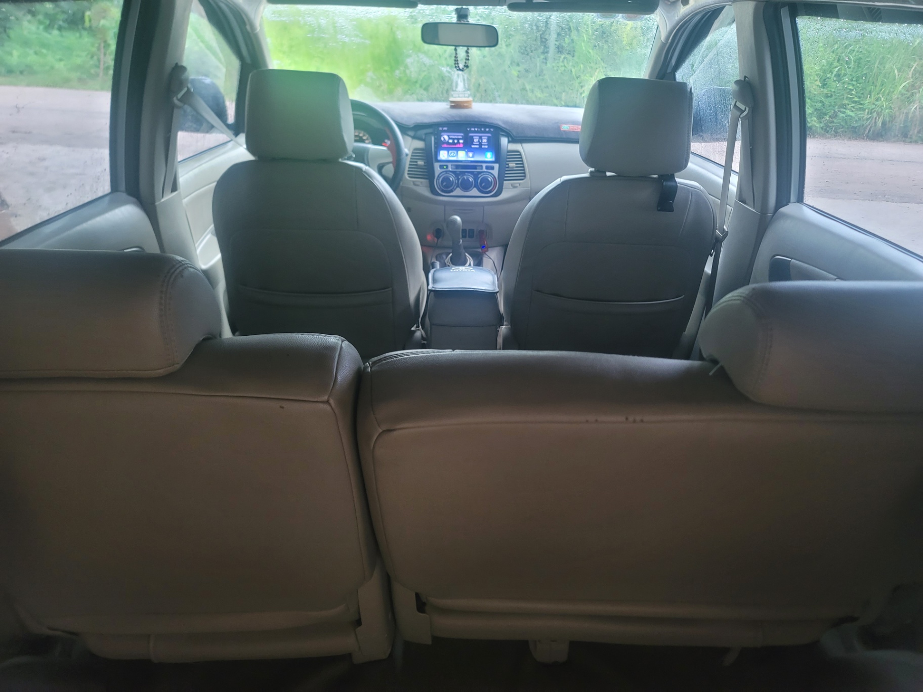 Toyota Innova 2.0E 2015 - Nội thất 2