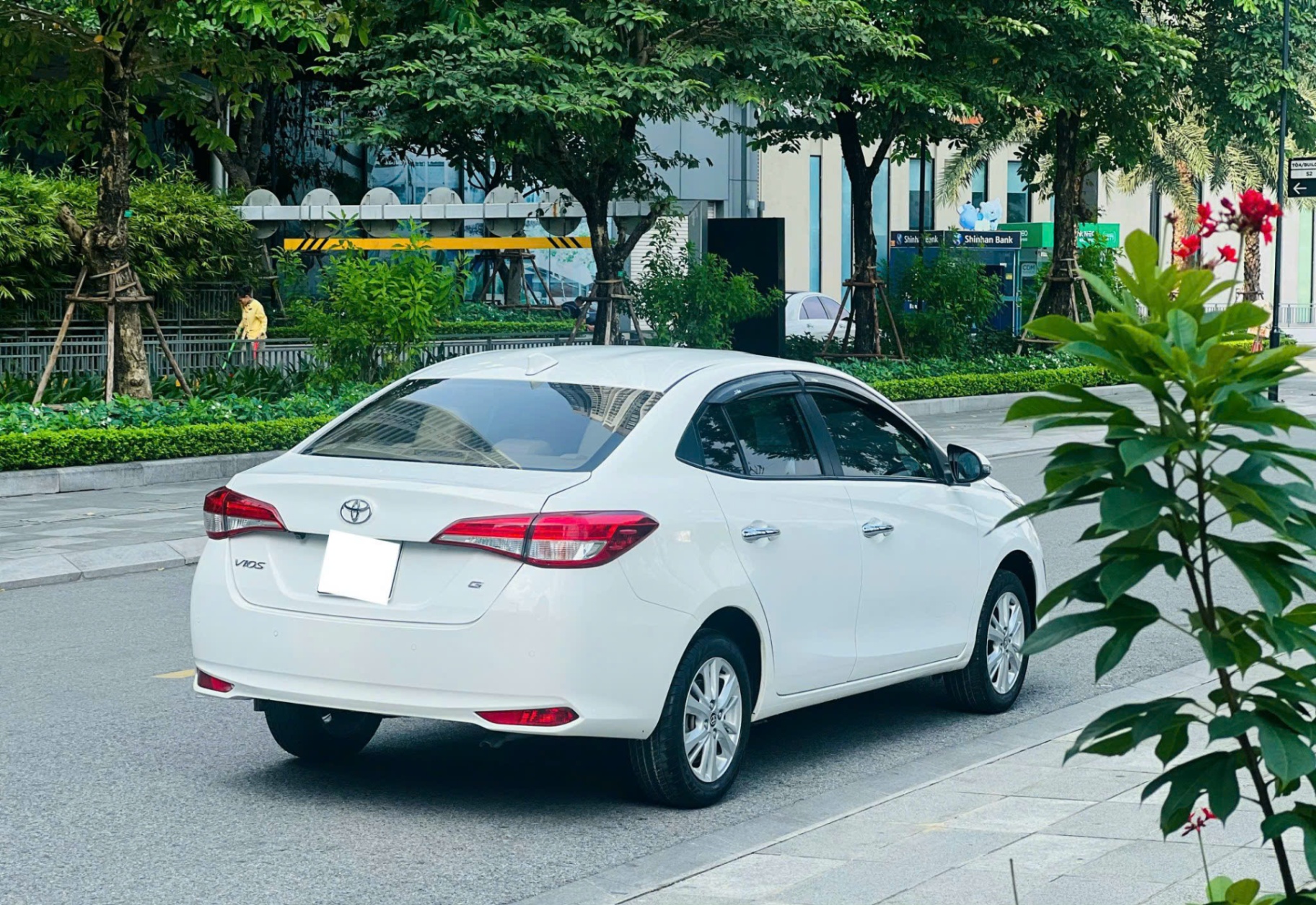 Toyota Vios 1.5G CVT 2021 - Ngoại thất 2