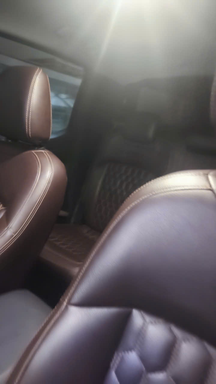 Ford Ranger XLS 2.0L 4x2 AT 2023 - Nội thất 2