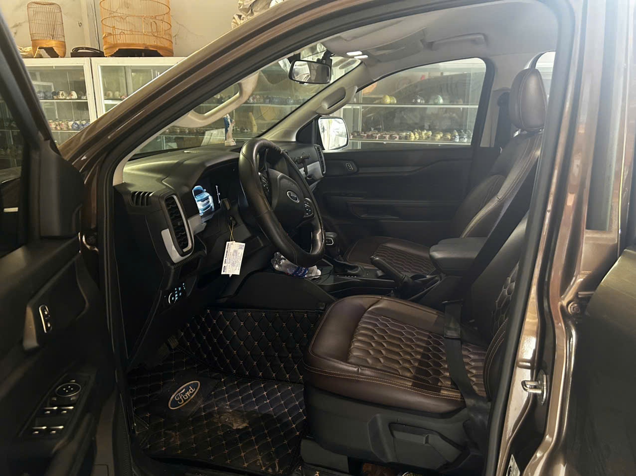 Ford Ranger XLS 2.0L 4x2 AT 2023 - Nội thất 6