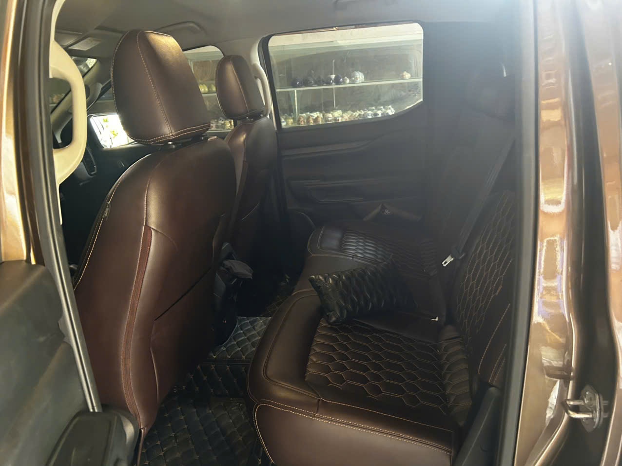 Ford Ranger XLS 2.0L 4x2 AT 2023 - Nội thất 7