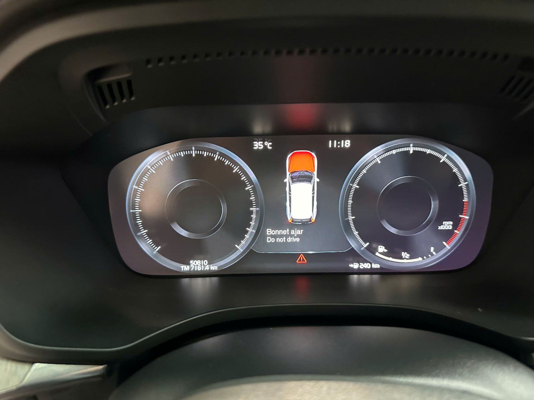 Volvo XC60 Inscription 2019 - Nội thất 6