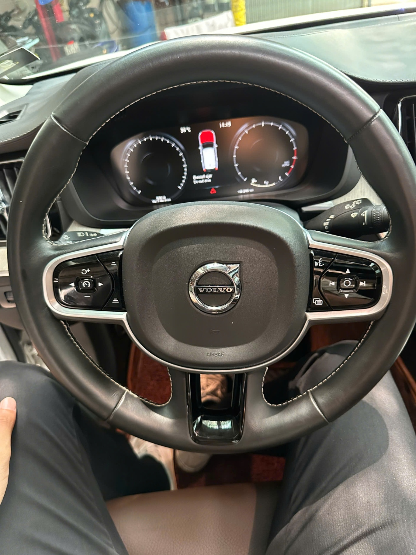 Volvo XC60 Inscription 2019 - Nội thất 5