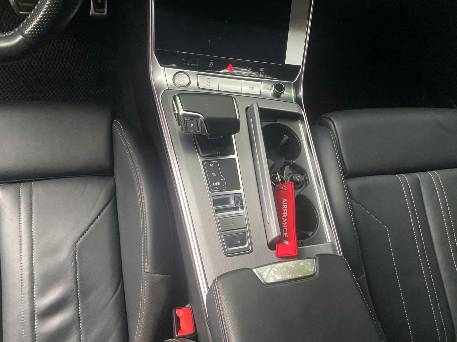 Audi A7 55 TFSI Quattro 2018 Phiên Bản Màu Duy Nhất 1 Chiếc Ở VN - Nội thất 8