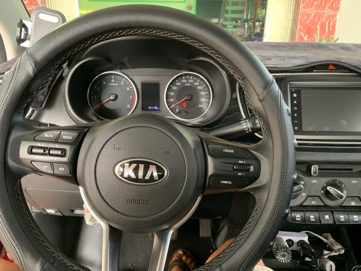 Kia Soluto 1.4 AT Luxury 2020 - Nội thất 2