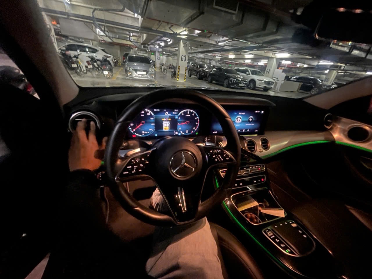 Mercedes E class E180 2021 - Nội thất 3