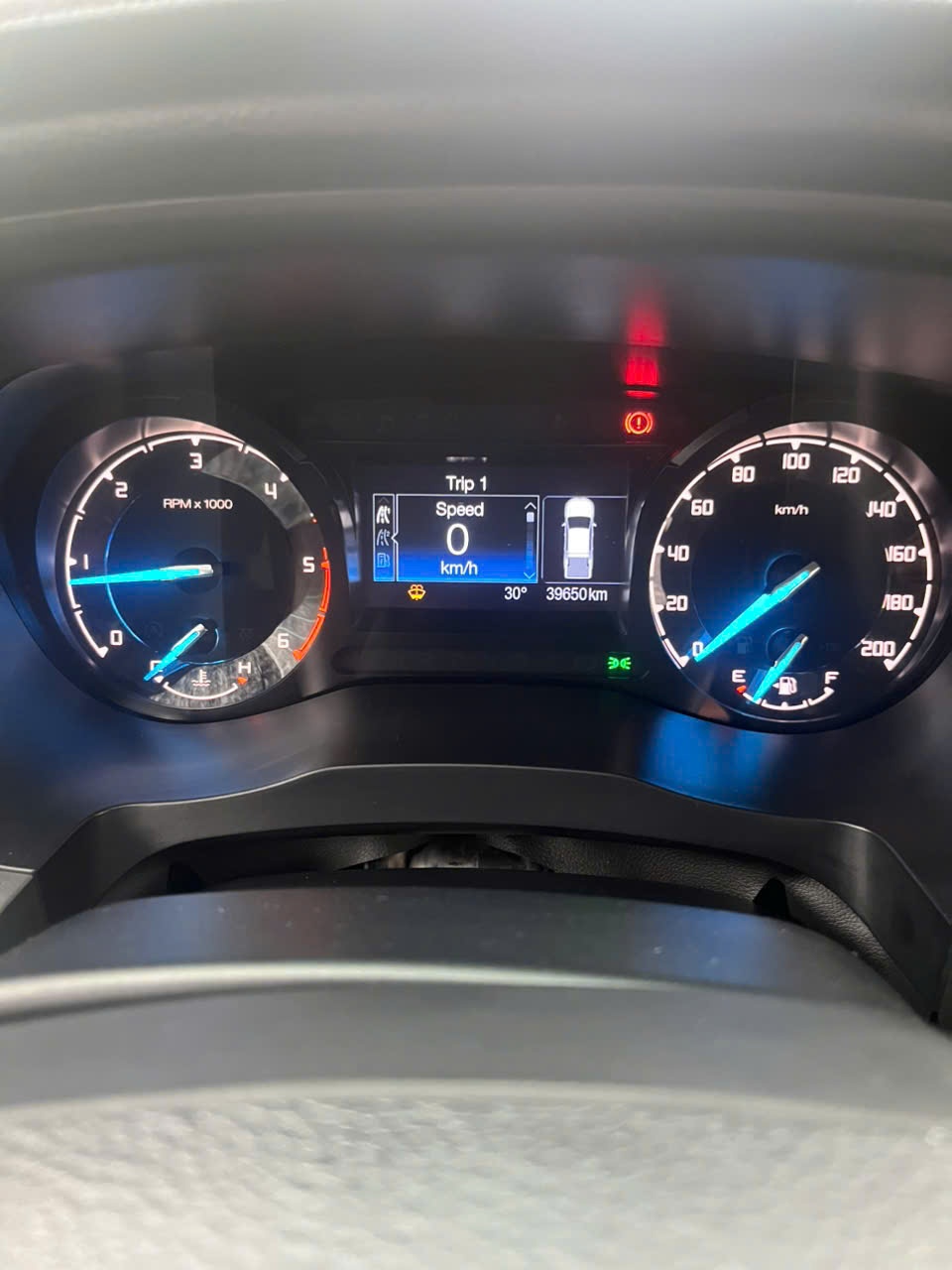 Ford Ranger XLT 2.2L 4x4 MT 2019 - Nội thất 1