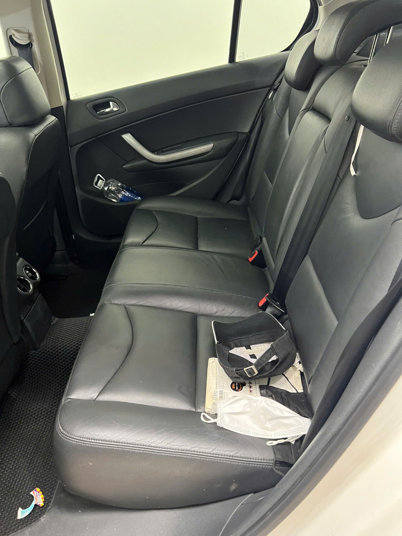 Peugeot 408 Premium 2.0 AT 2014 - Nội thất 4