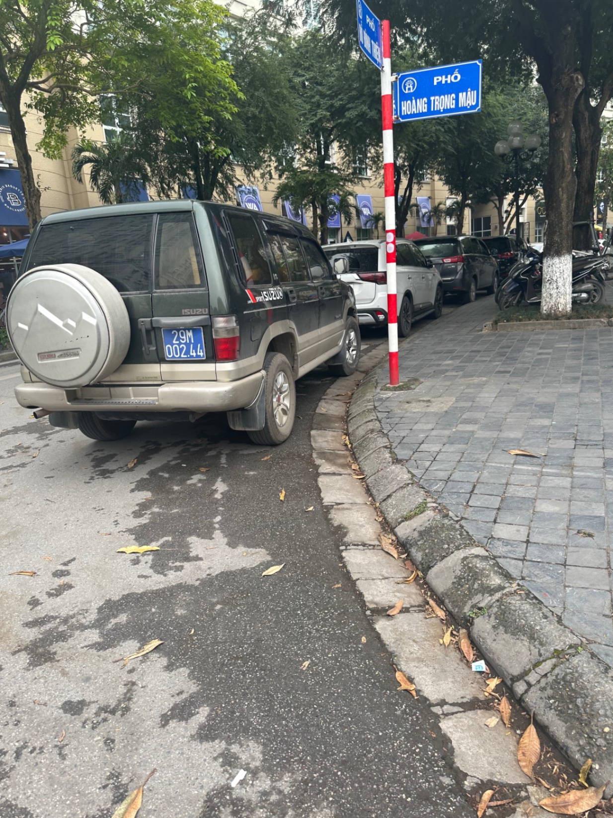 Isuzu Trooper S 2001