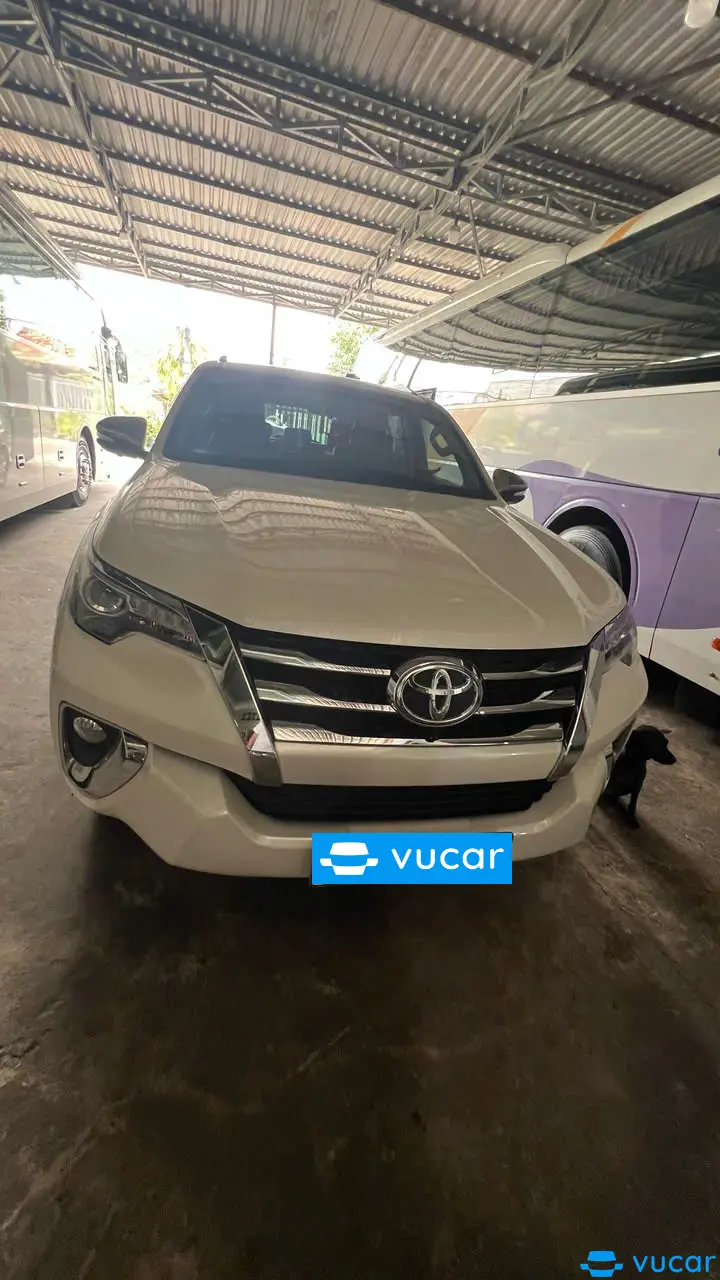 Toyota Fortuner 2.7V 4x4 AT 2017 - Ngoại thất 4