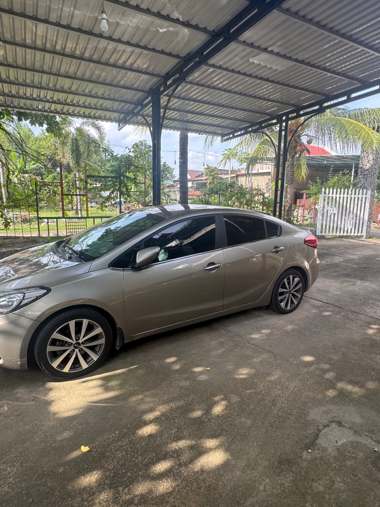 Kia K3 2.0 AT 2015
