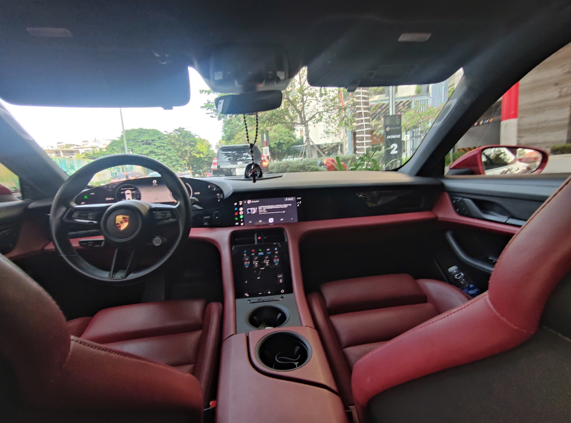 Porsche Taycan Base 2022 - Nội thất 3