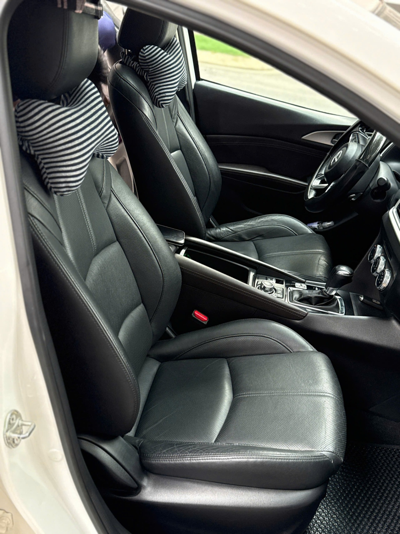 Mazda 3 1.5 AT 2017 - Nội thất 7