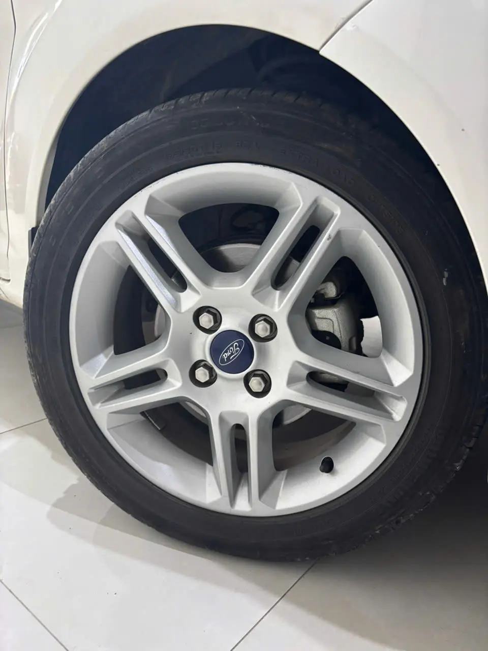 Ford Fiesta 1.6 AT 2013 - Ngoại thất 8