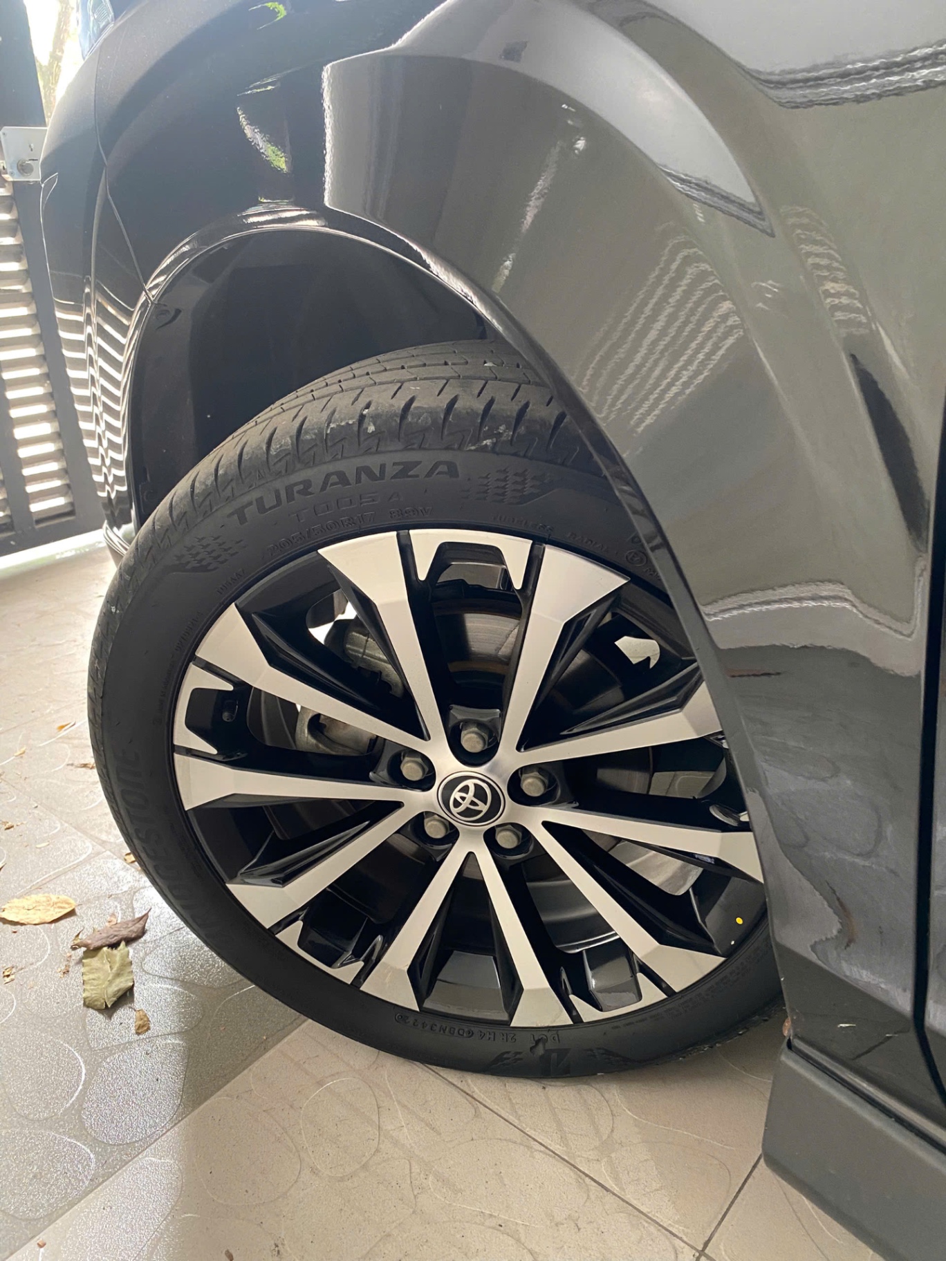 Toyota Veloz Cross Top 1.5 CVT 2022 - Ngoại thất 5