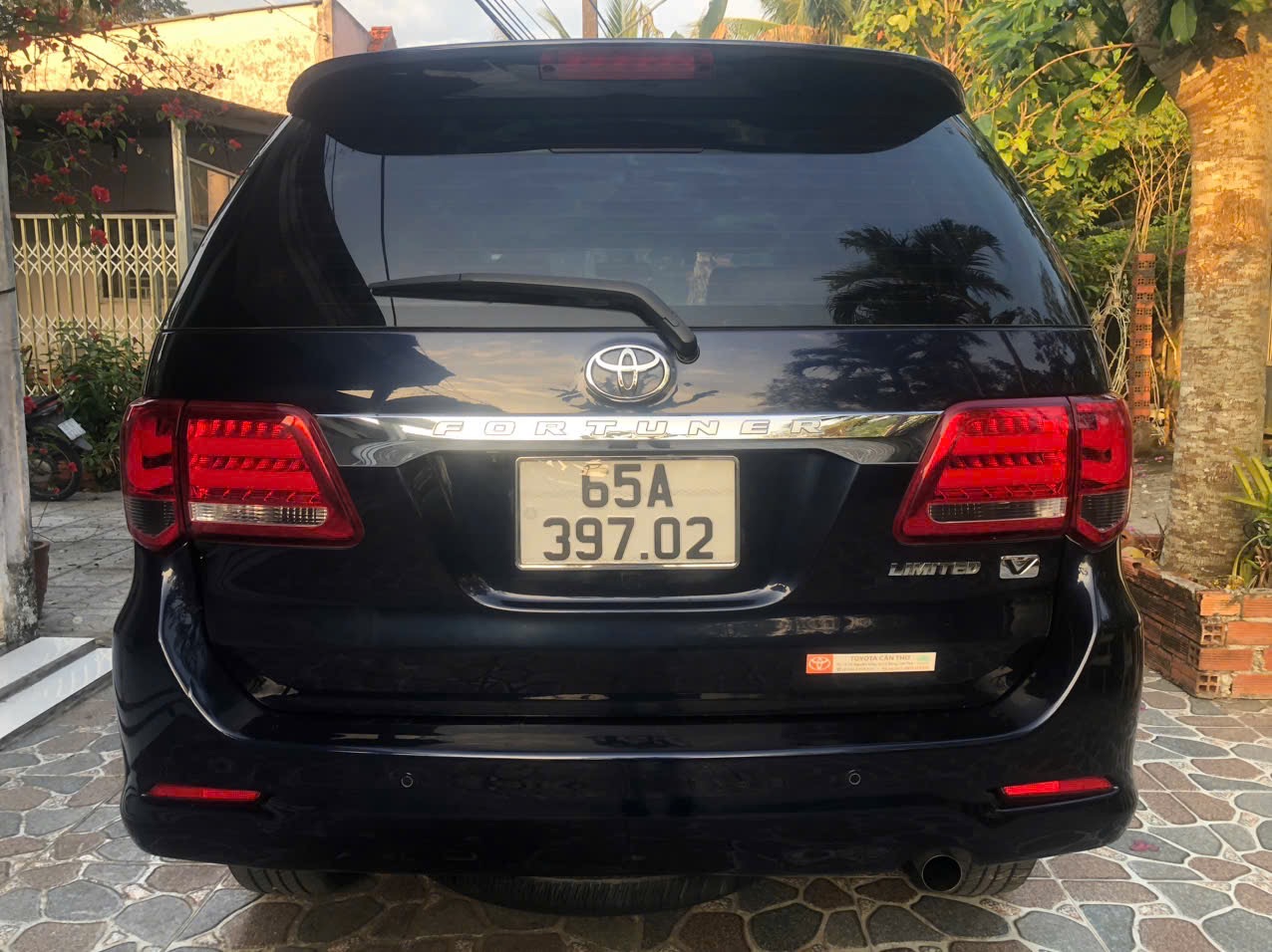 Toyota Fortuner 2.7V 4X2 AT 2016 - Ngoại thất 2