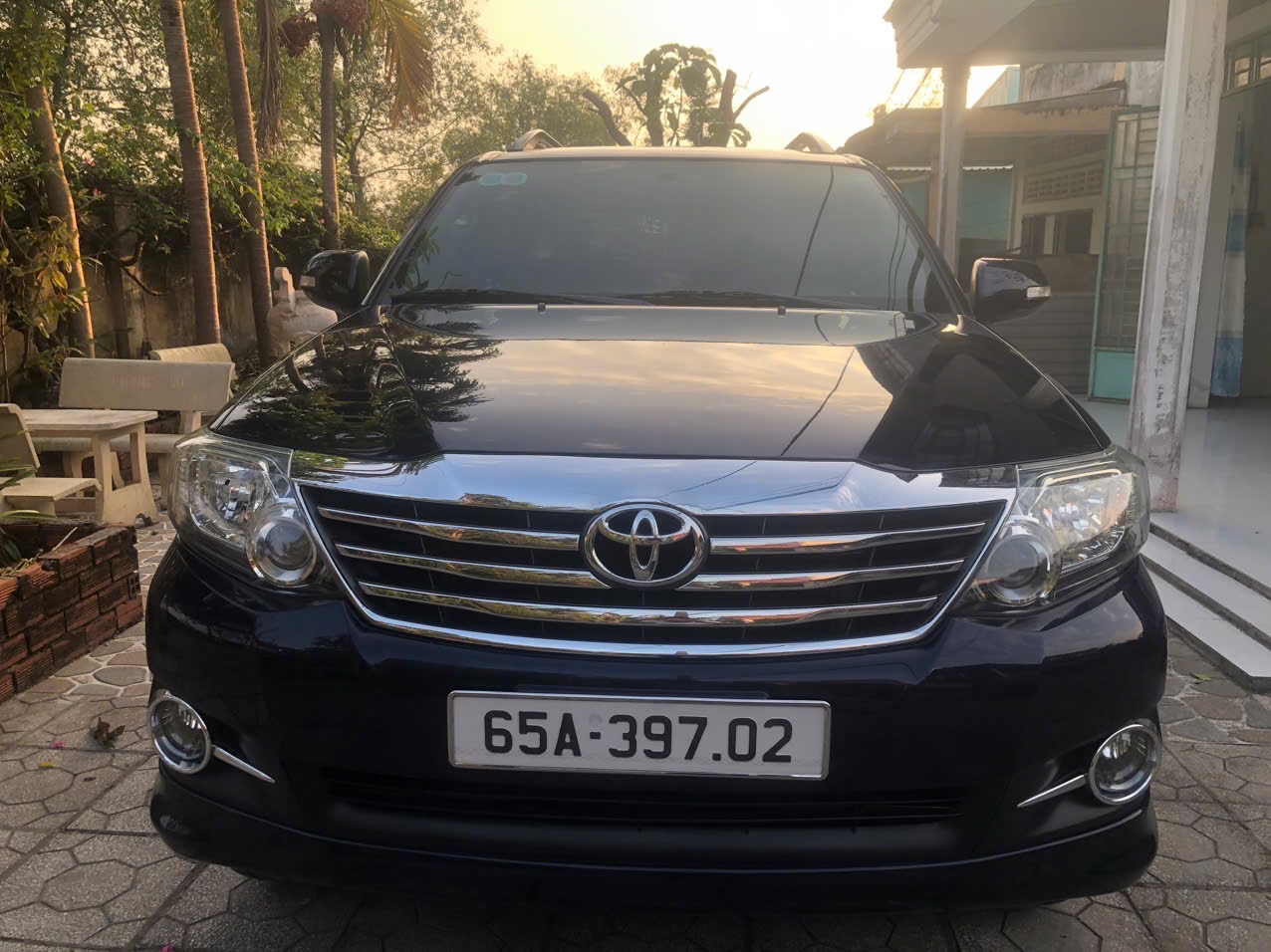 Toyota Fortuner 2.7V 4X2 AT 2016