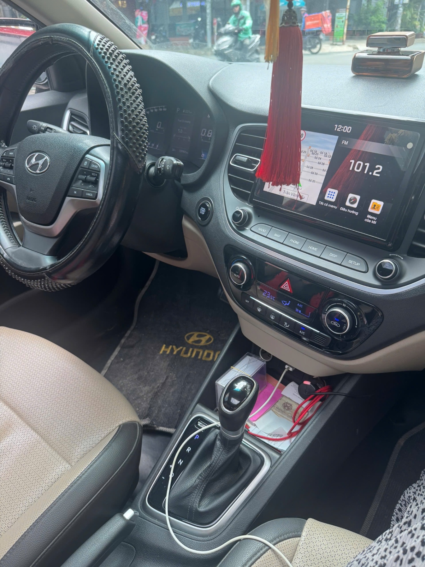 Hyundai Accent 1.4 AT Đặc Biệt 2021 - Nội thất 1