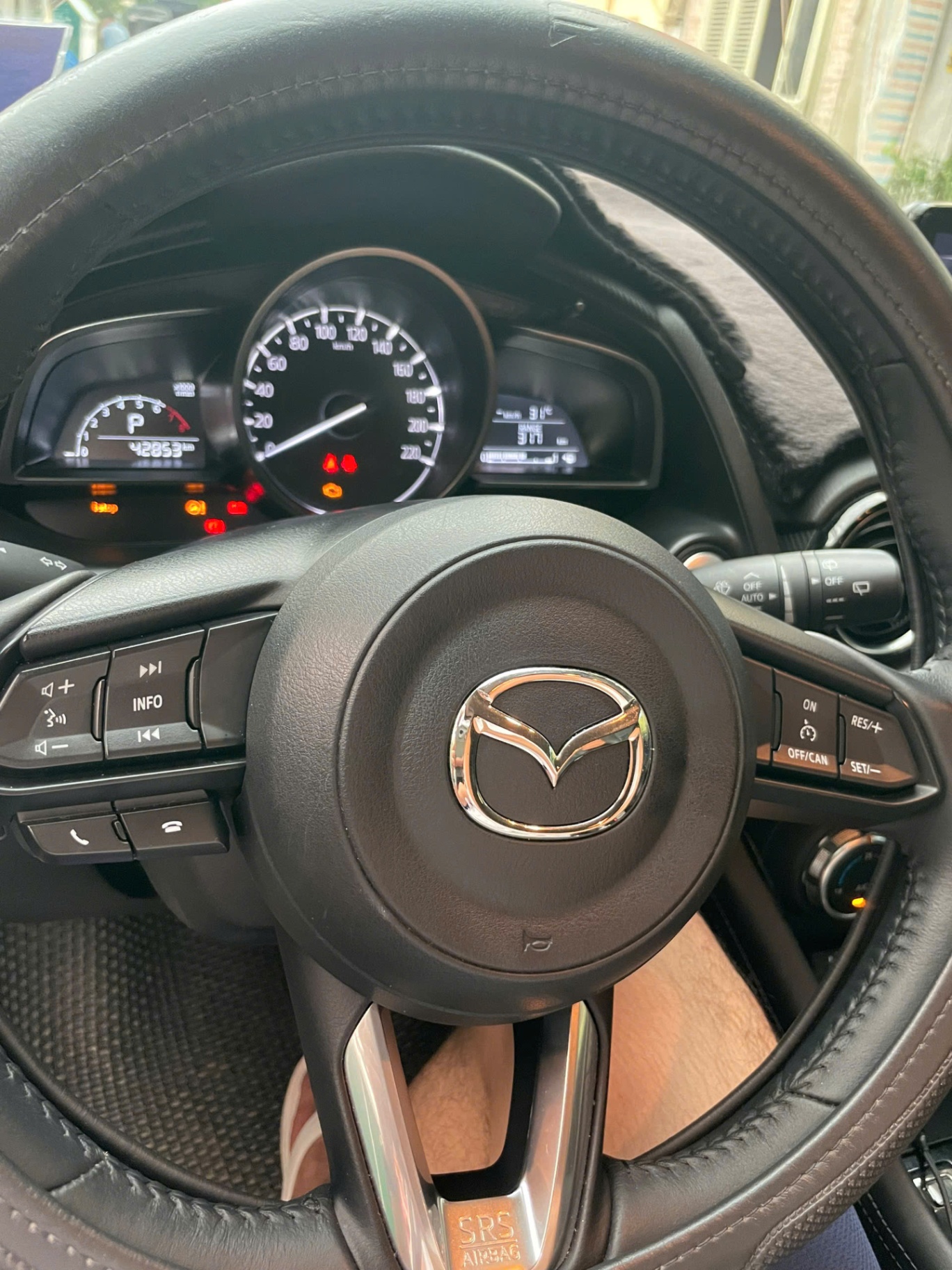 Mazda Cx3 Deluxe 1.5 AT 2023 - Nội thất 4