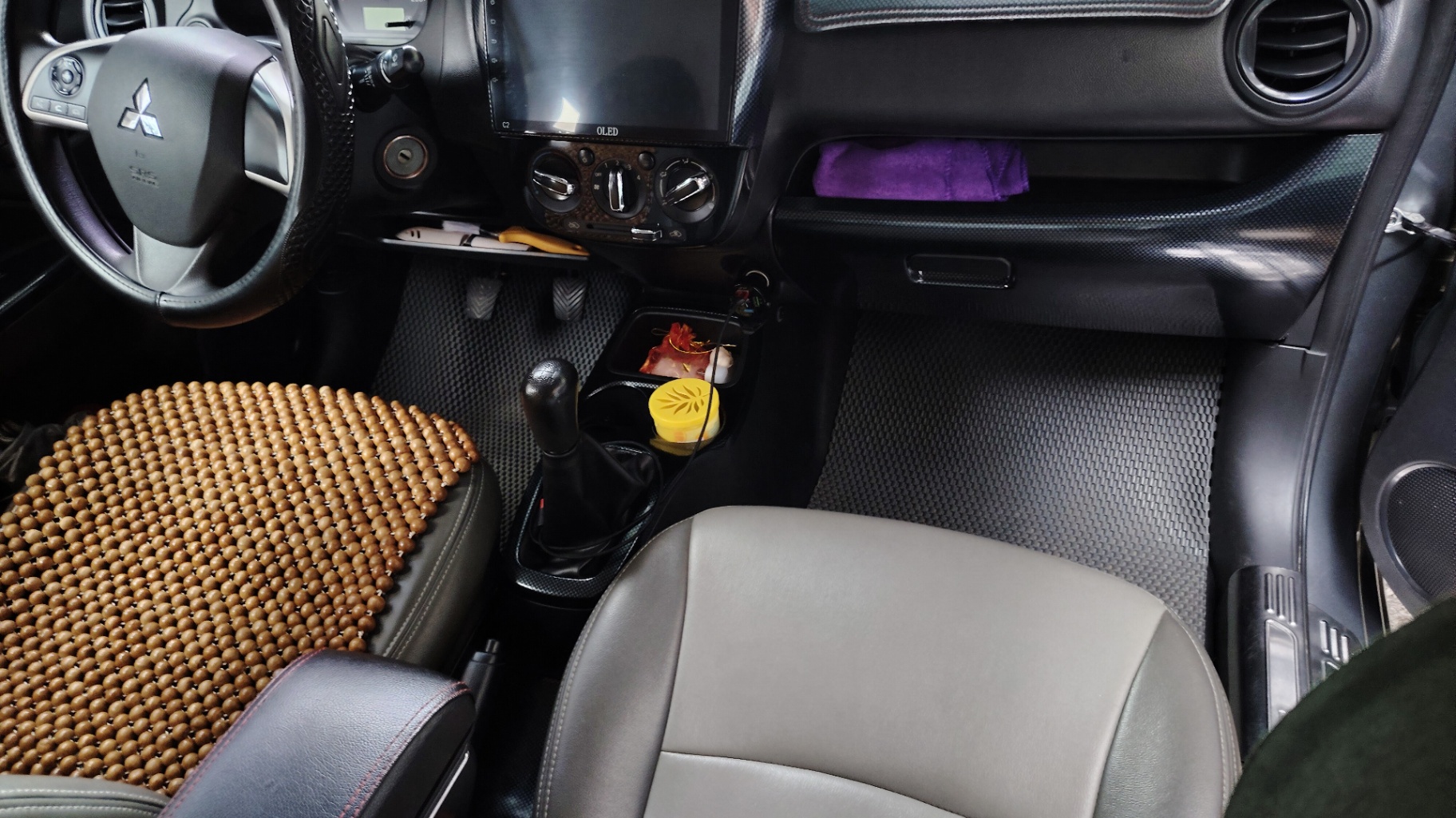 Mitsubishi Attrage 1.2 MT 2021 - Nội thất 2