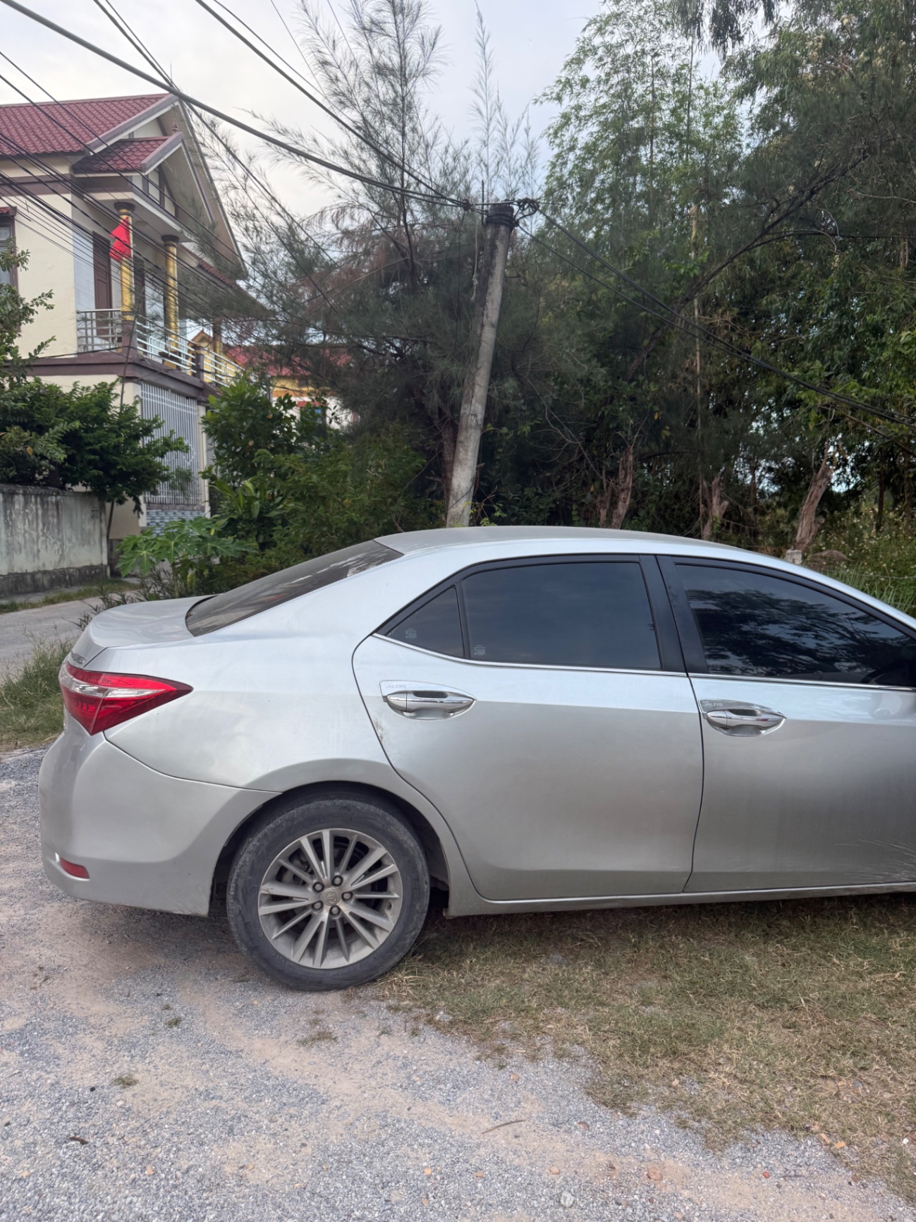Toyota Corolla altis 1.8G AT 2014 - Ngoại thất 4