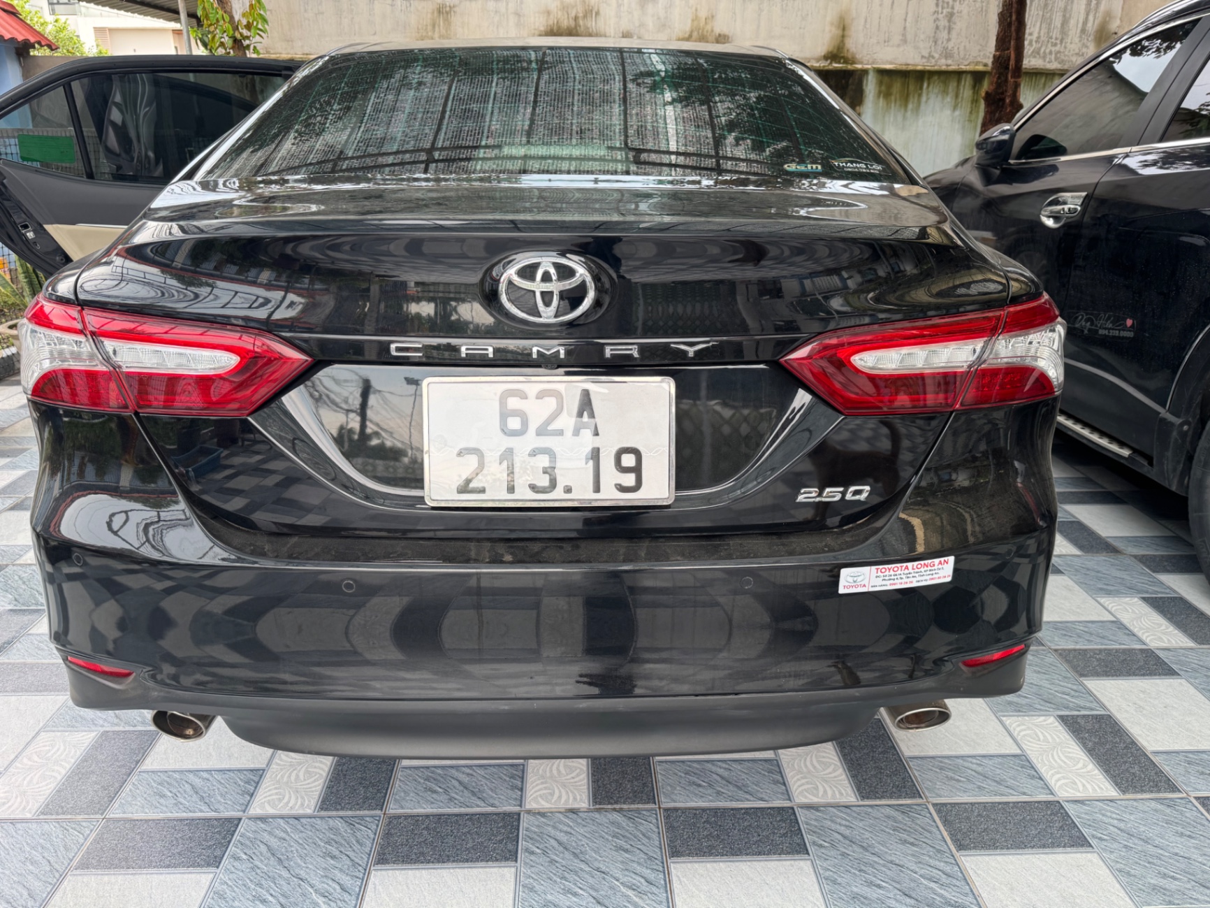 Toyota Camry 2.5Q 2020