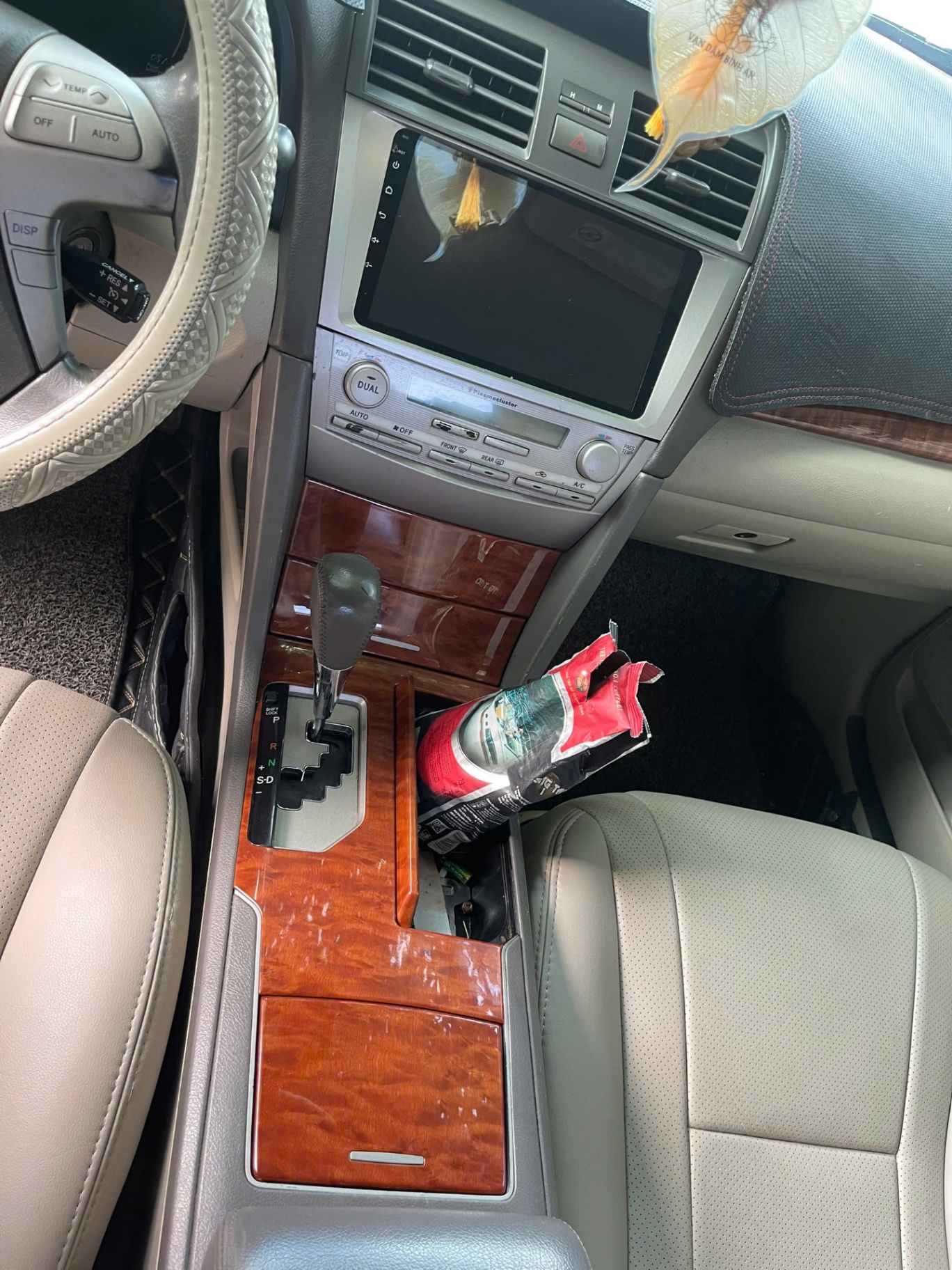 Toyota Camry 2.4G 2010 - Nội thất 4