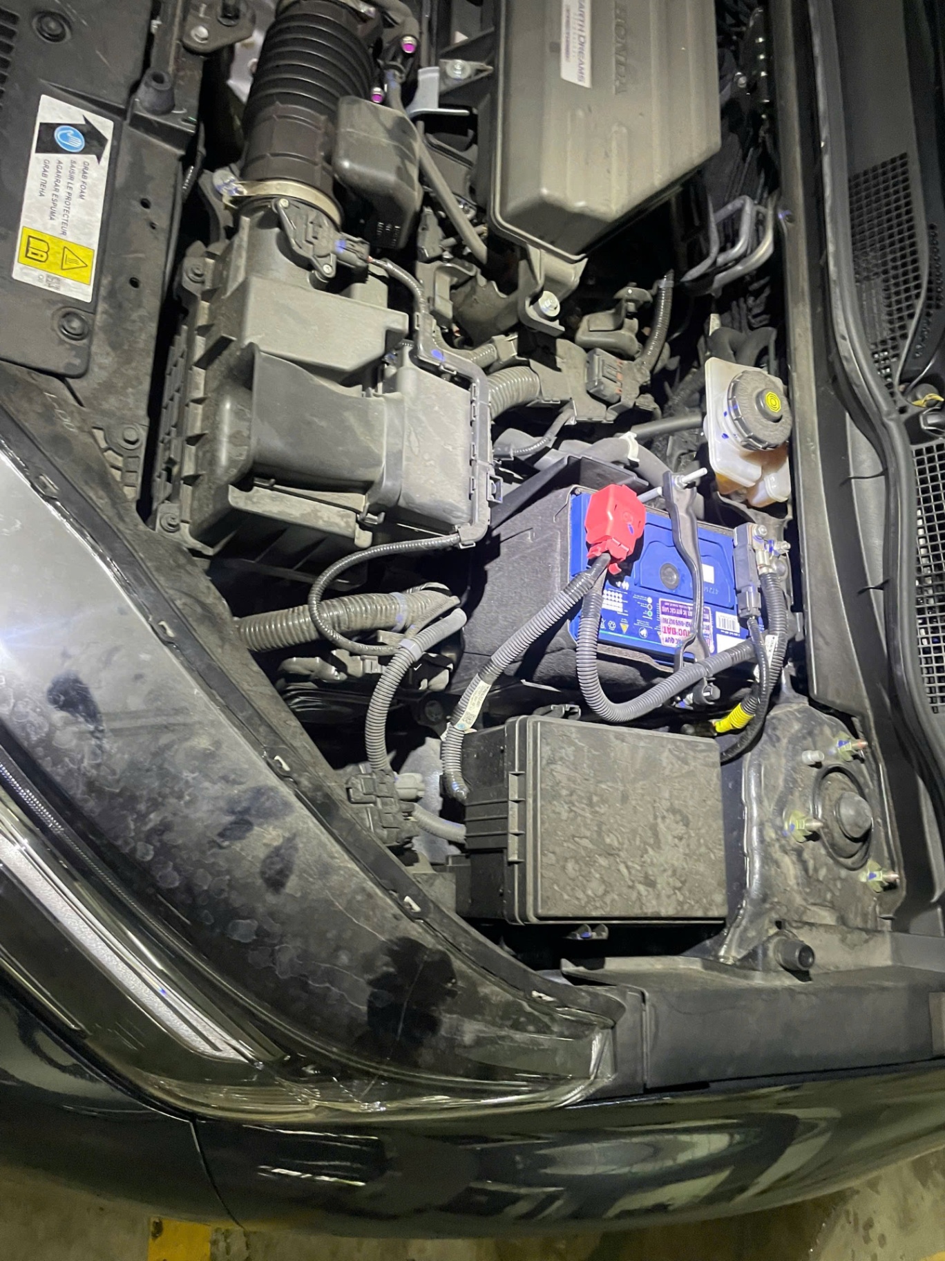 Honda CRV L 2022 - Khoang động cơ 4