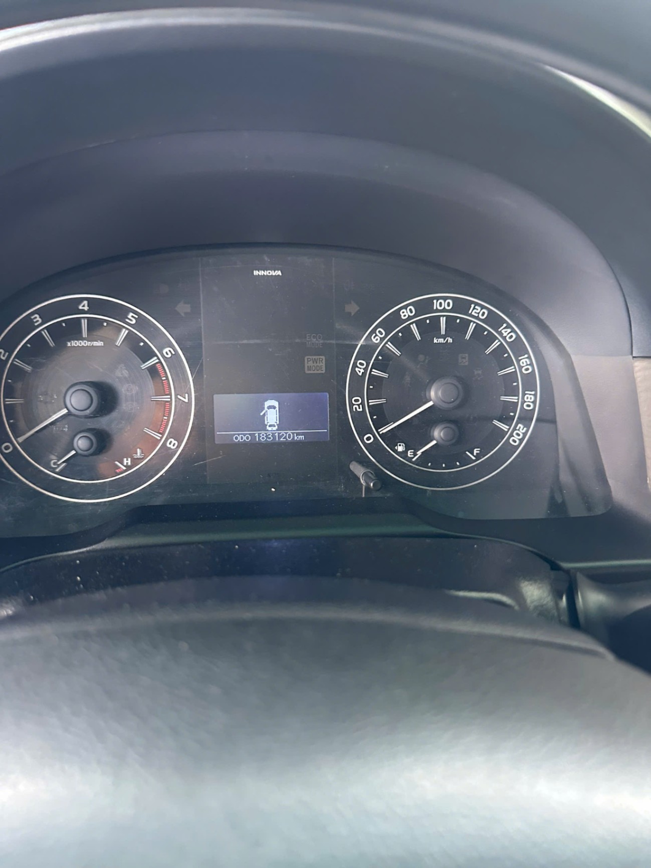 Toyota Innova 2.0E 2016 - Nội thất 1