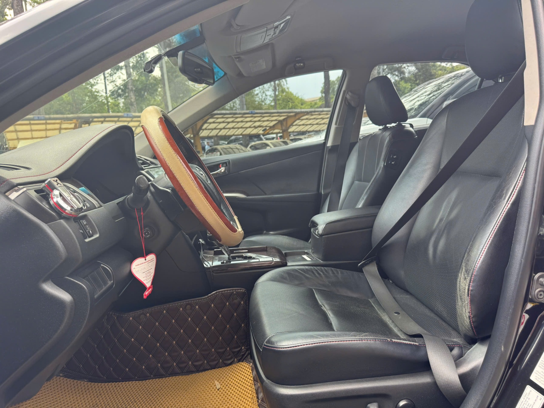 Toyota Camry 2.5Q 2015 - Nội thất 4