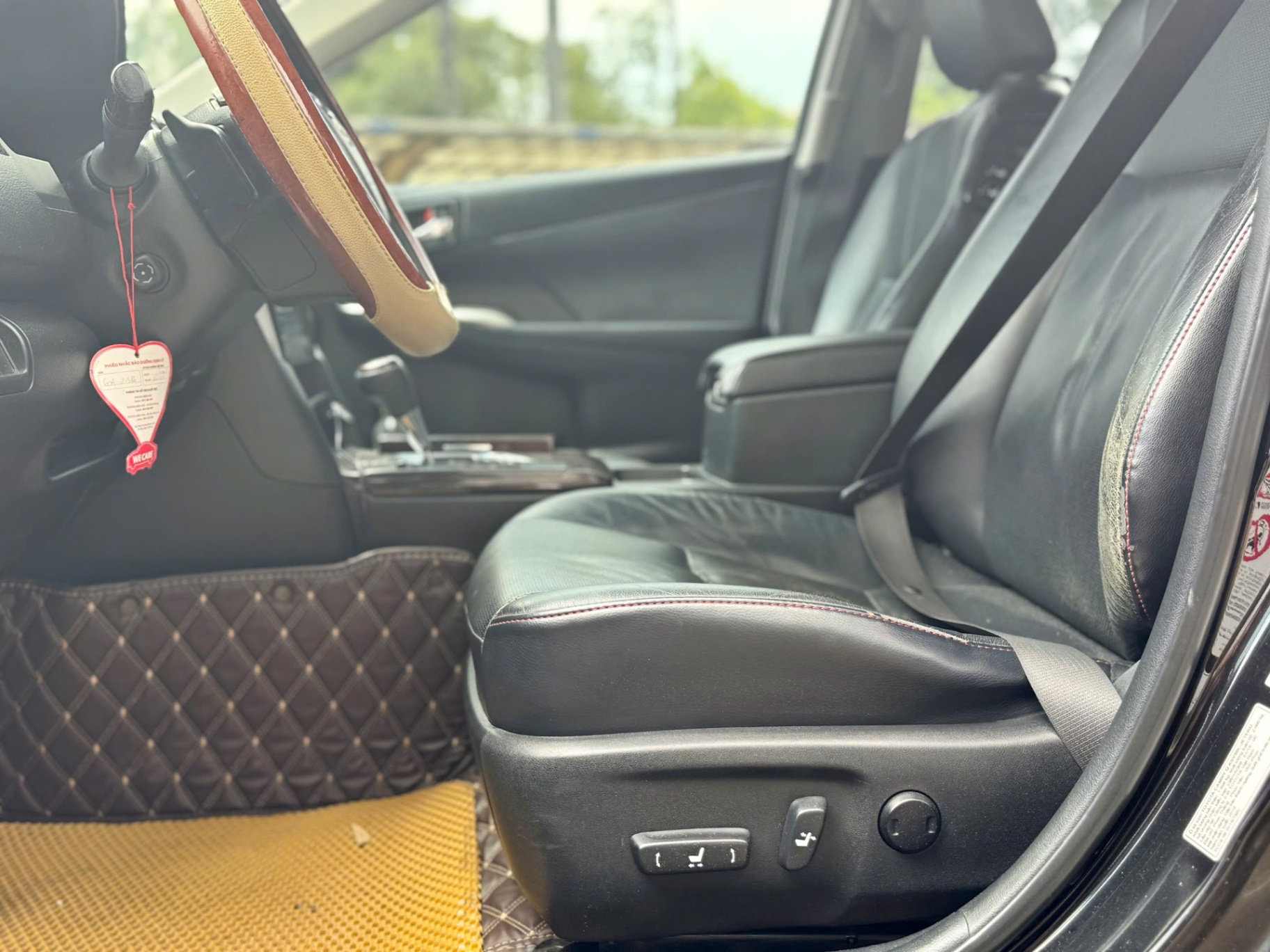 Toyota Camry 2.5Q 2015 - Nội thất 5