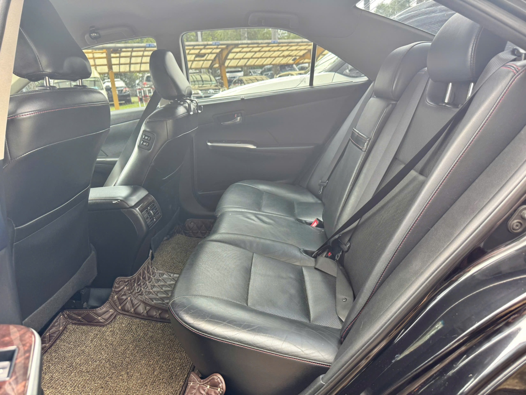 Toyota Camry 2.5Q 2015 - Nội thất 6