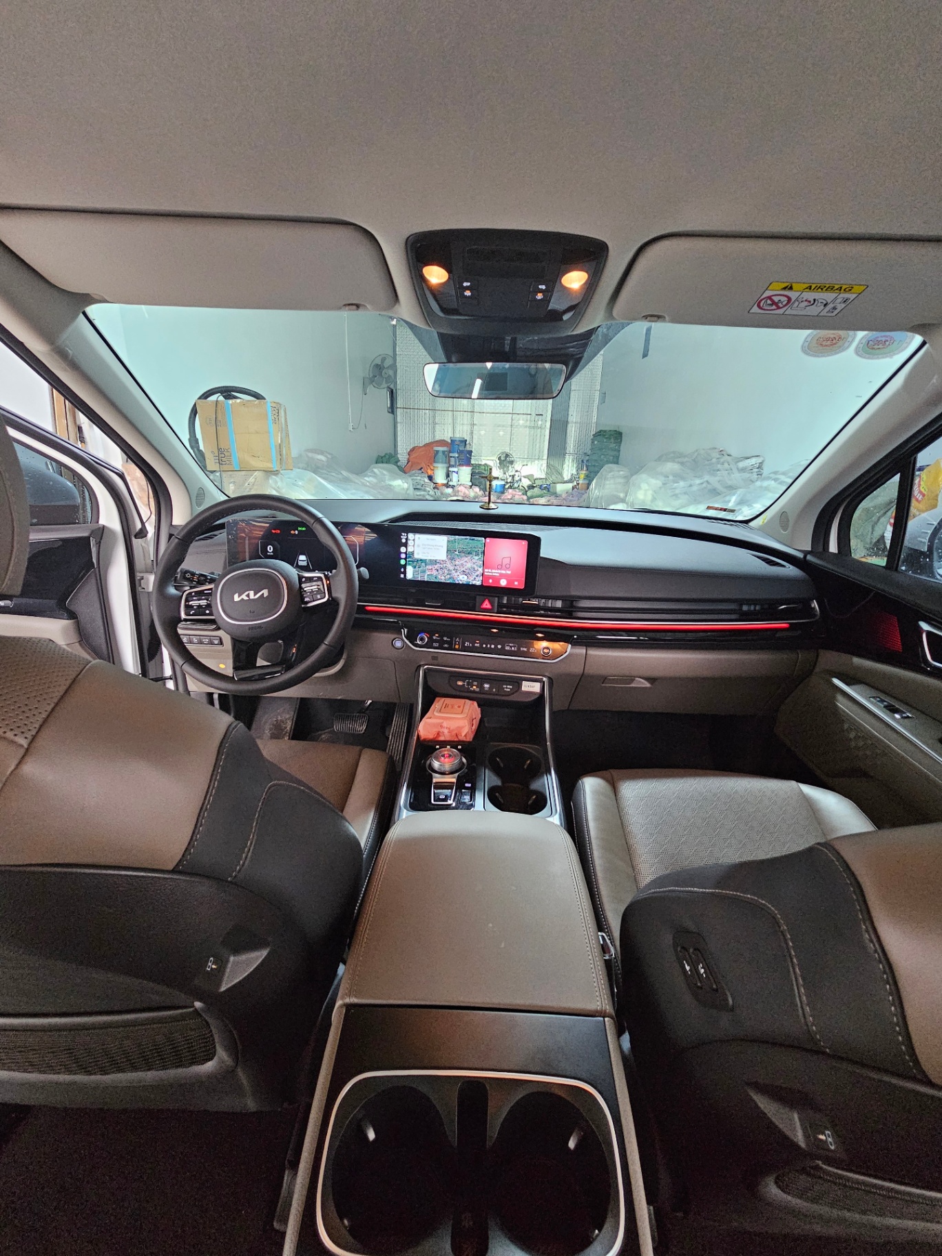 Kia Carnival Premium 2.2D 8S 2025 - Nội thất 2