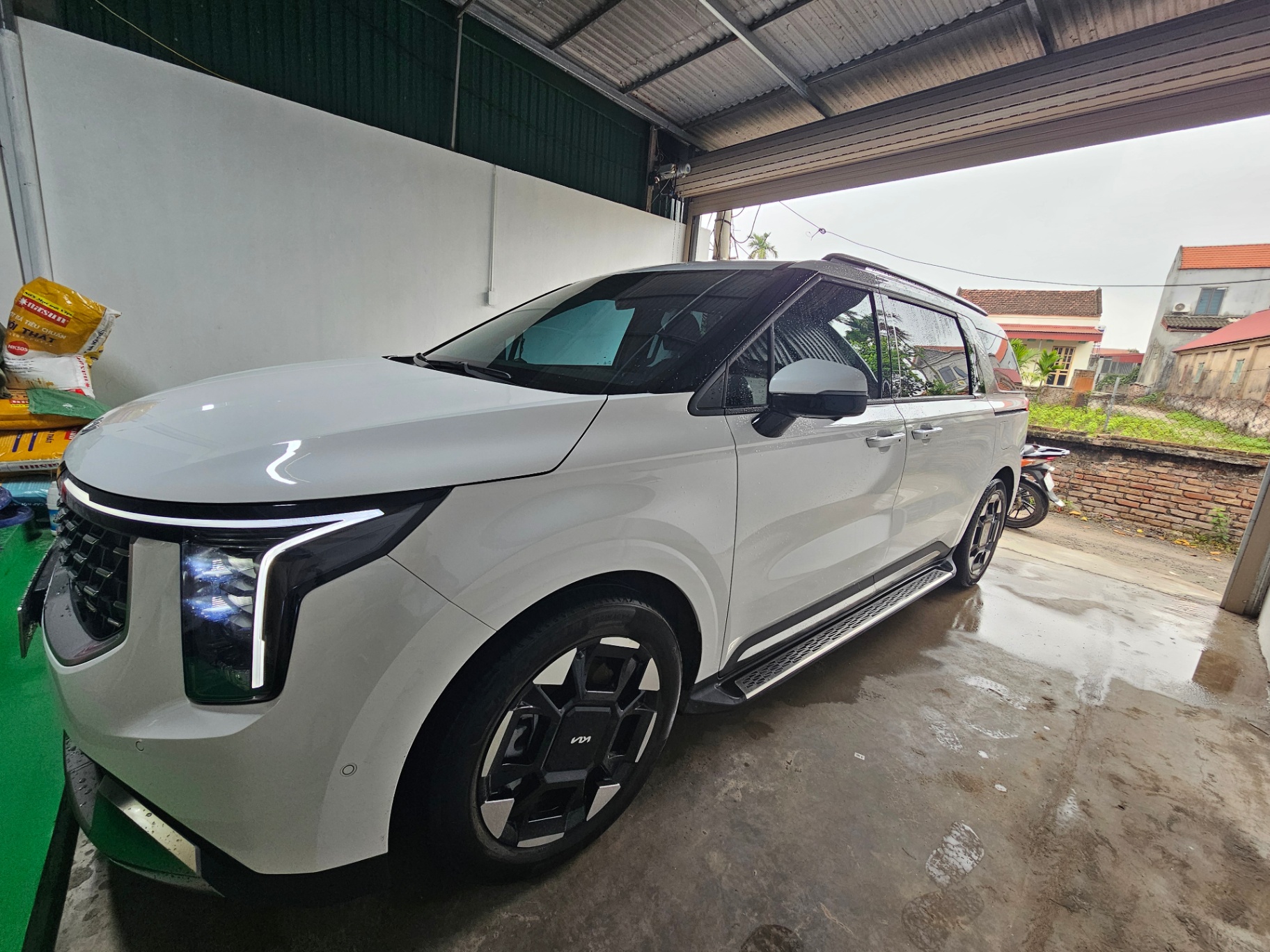 Kia Carnival Premium 2.2D 8S 2025 - Ngoại thất 2