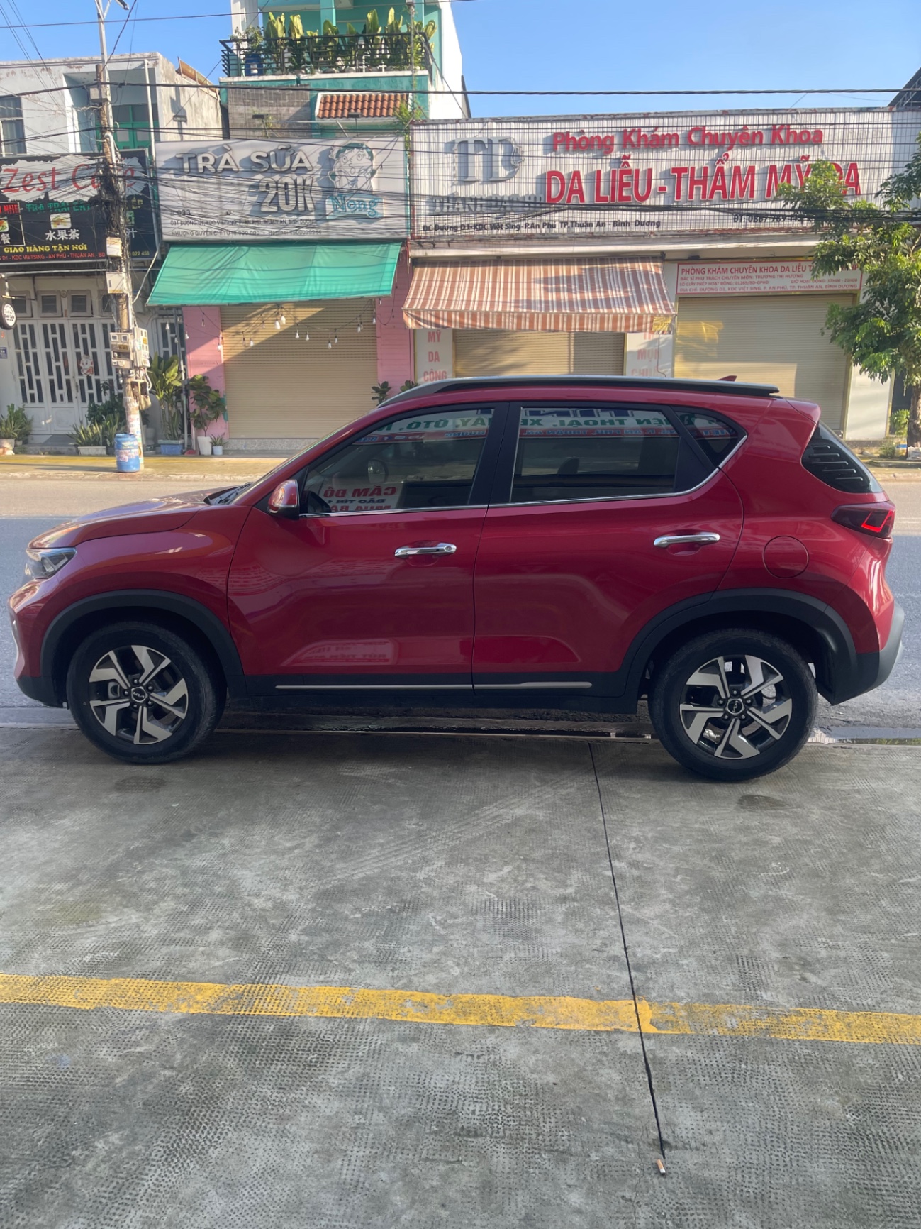 Kia Sonet Luxury 1.5 AT 2023