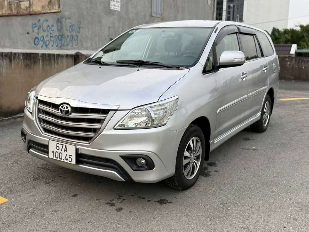 Toyota Innova 2.0E 2016