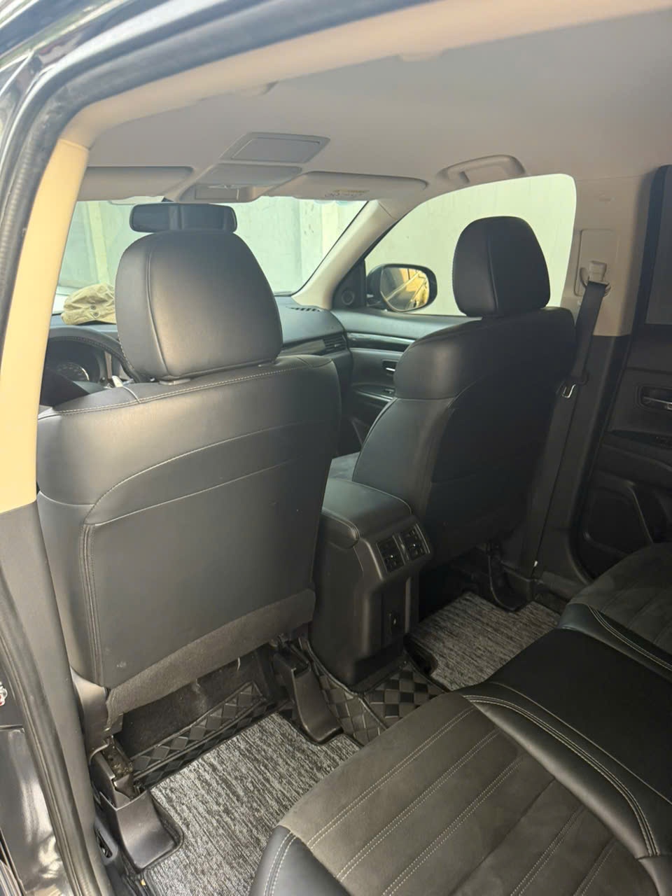 Mitsubishi Outlander 2.0 CVT 2022 - Nội thất 1