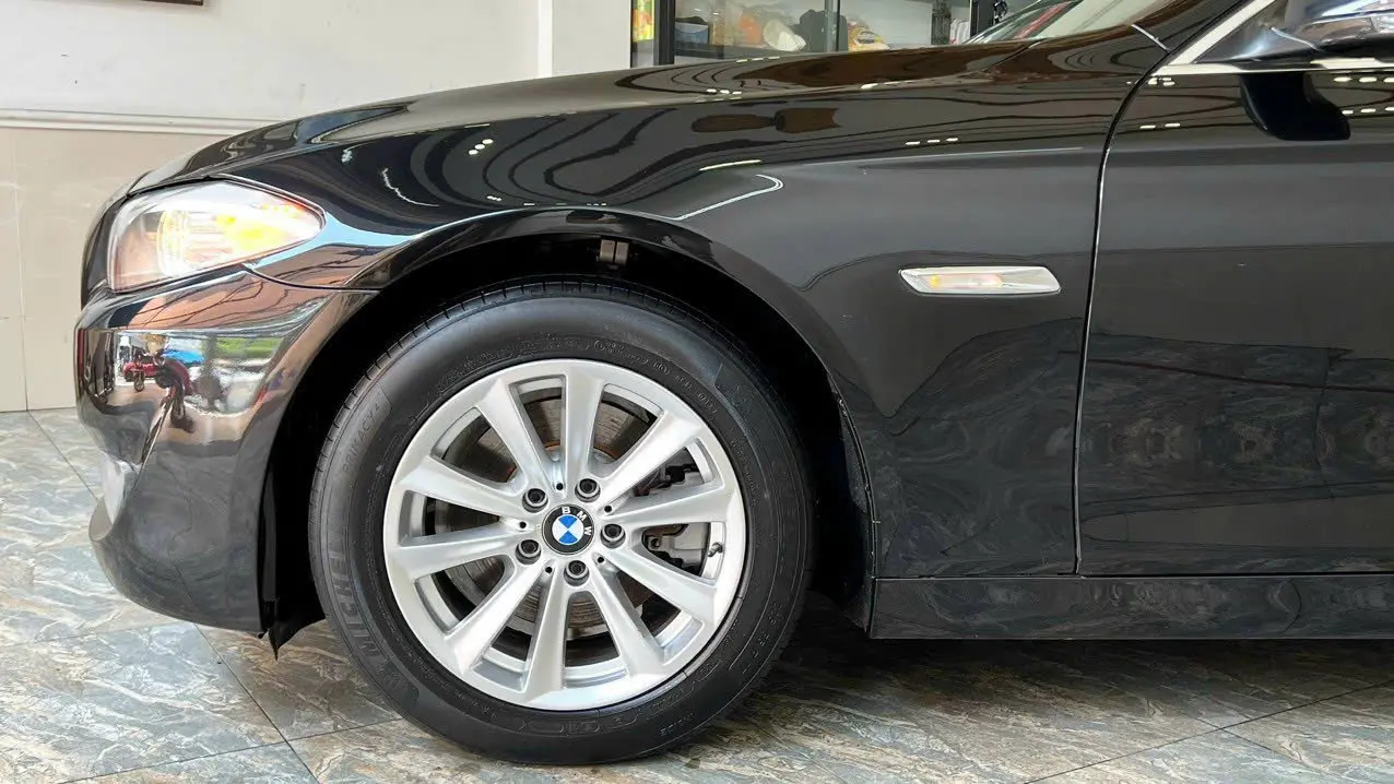 BMW 5 series 520i 2012 - Ngoại thất 3