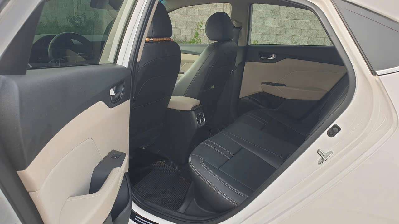 Hyundai Accent 1.4 MT 2023 - Nội thất 1