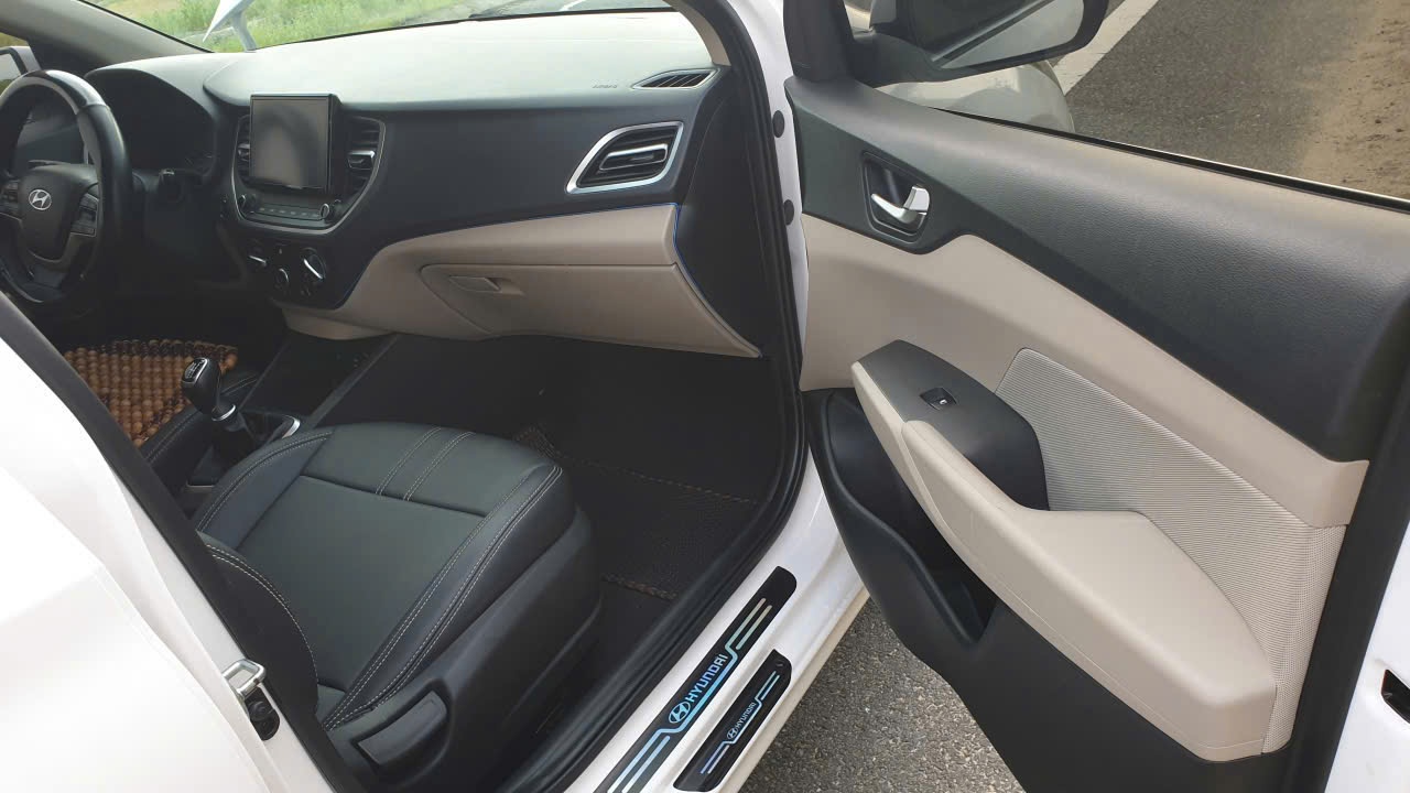 Hyundai Accent 1.4 MT 2023 - Nội thất 2