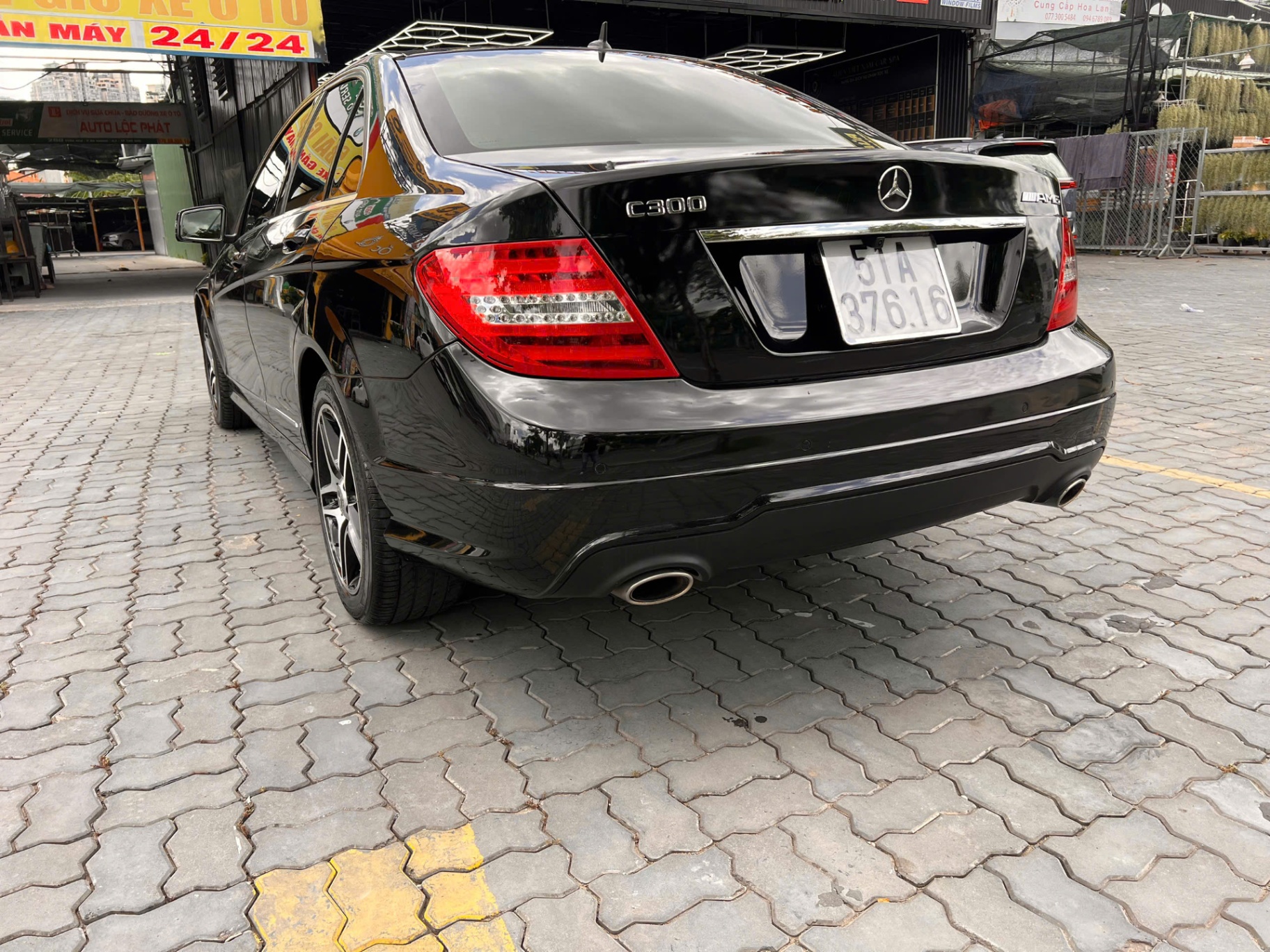 Mercedes C class C300 AMG 2012 - Ngoại thất 6