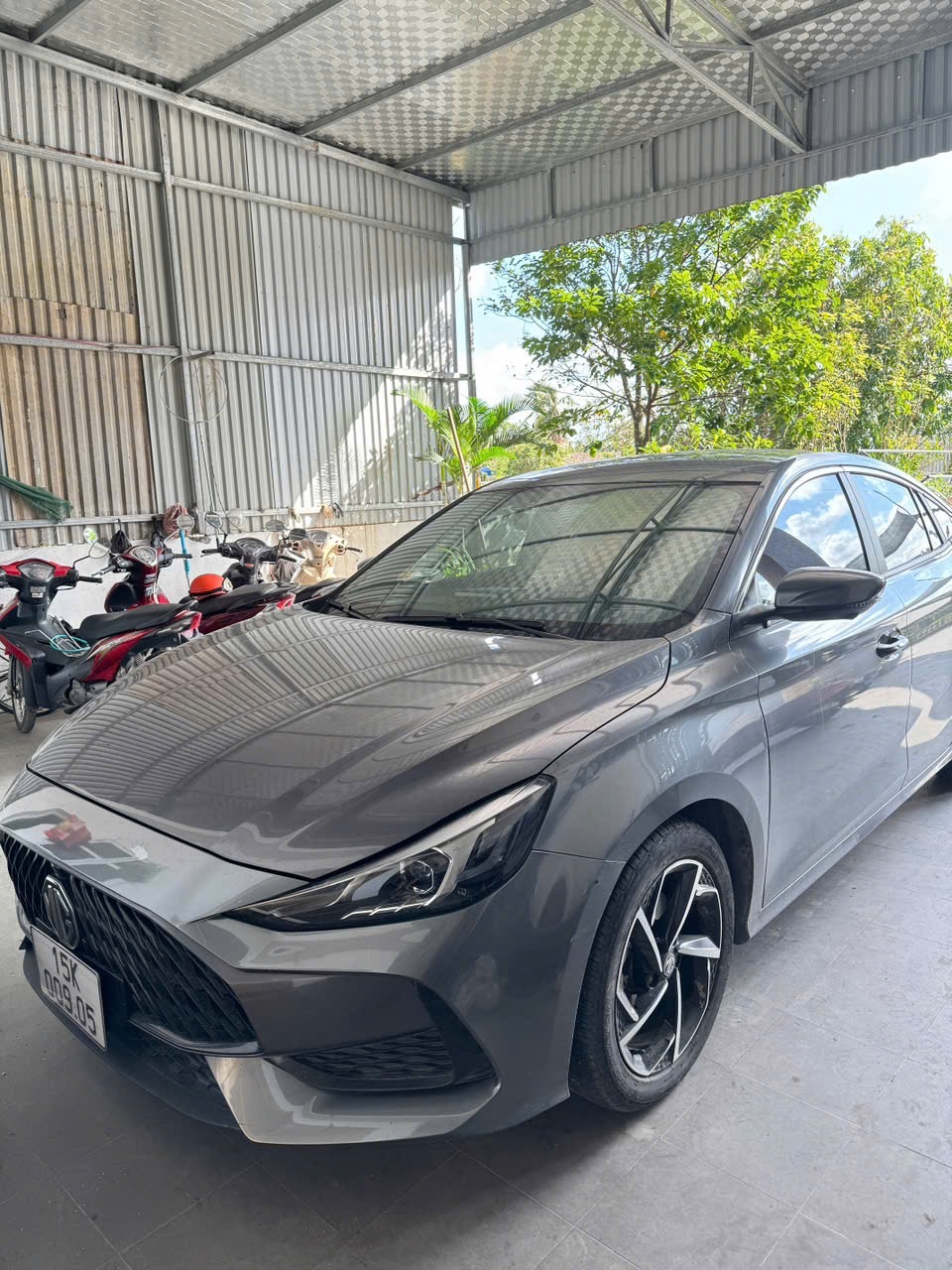 MG 5 Luxury 1.5 AT 2022 - Ngoại thất 2