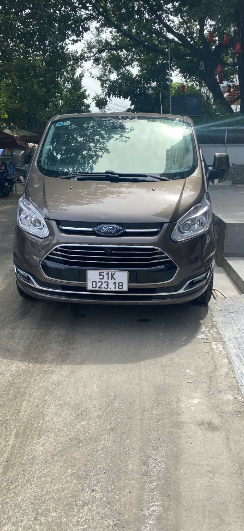 Ford Tourneo Titanium 2.0 AT 2021 - Ngoại thất 3