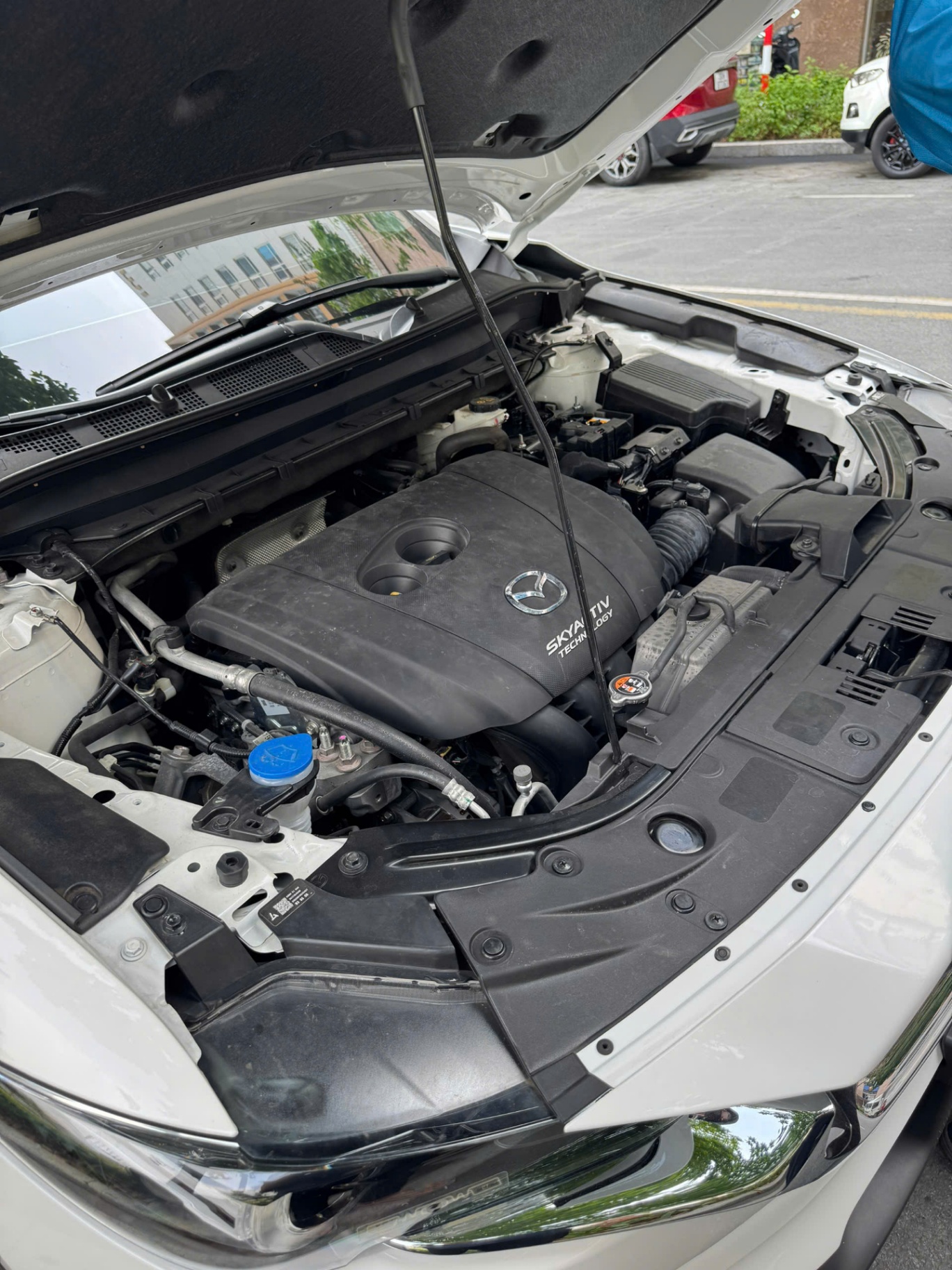 Mazda CX5  2022 - Khoang động cơ 1
