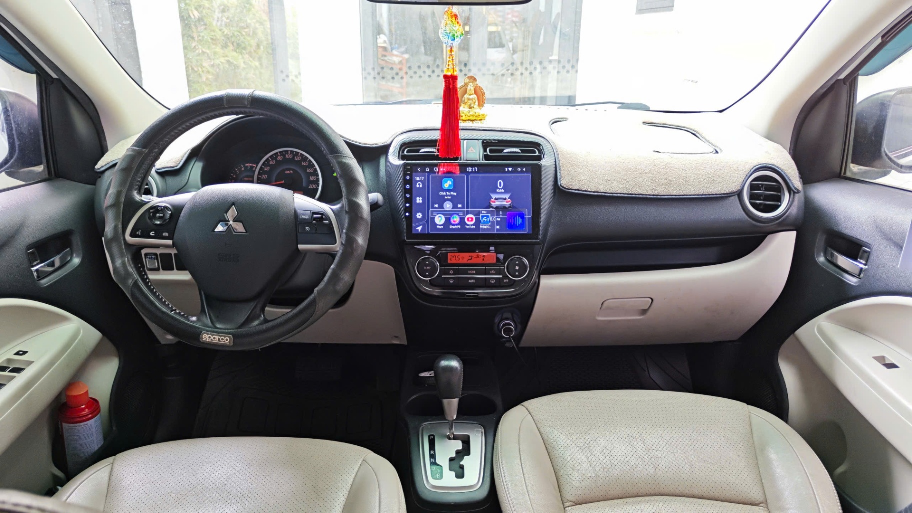Mitsubishi Attrage 1.2 AT 2015 - Nội thất 1
