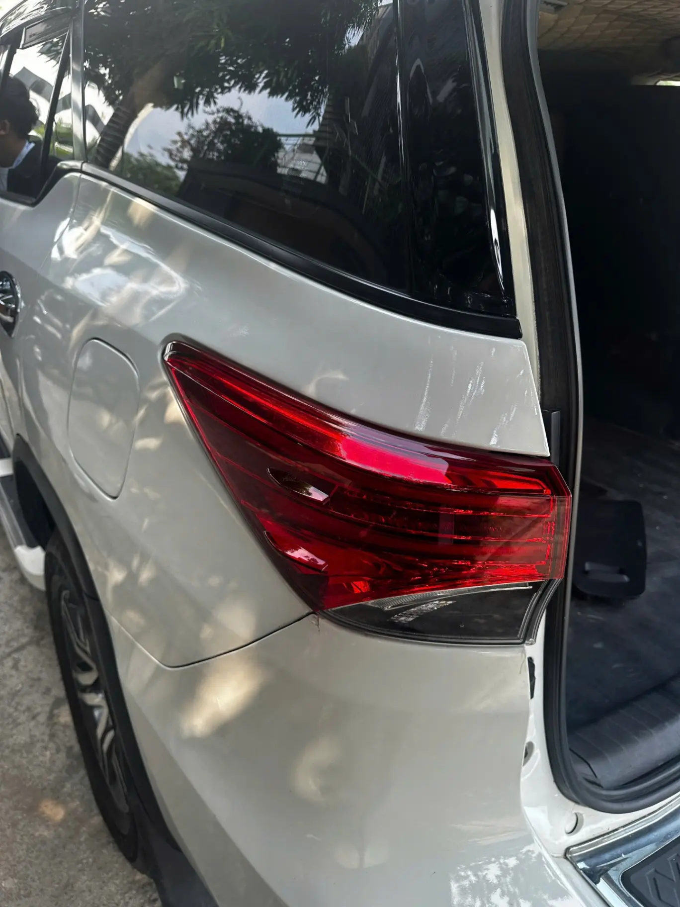 Toyota Fortuner 2.7V 4x2 AT 2019 - Ngoại thất 4