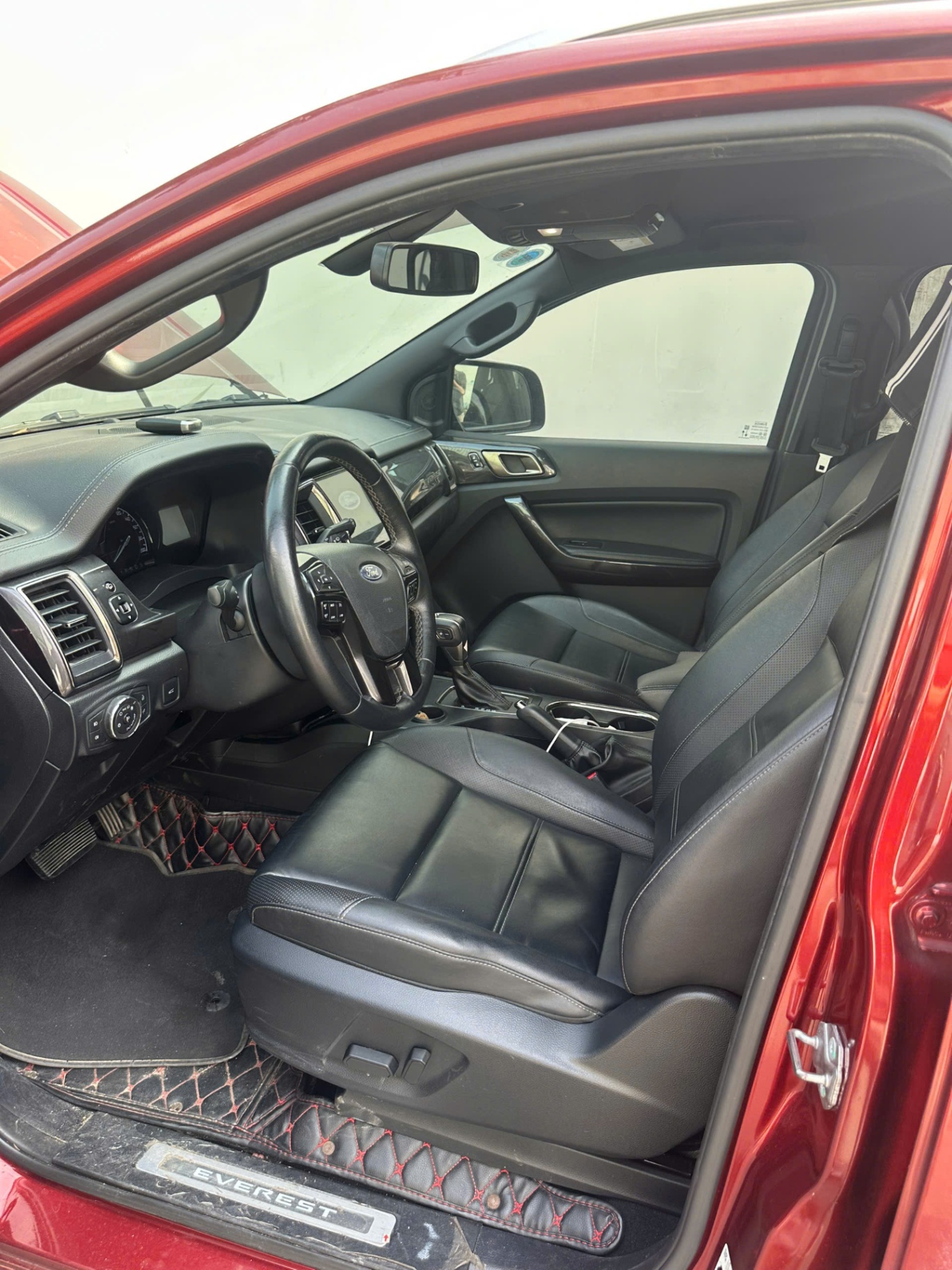 Ford Everest Titanium 2.0L 4x2 AT 2020 - Nội thất 7