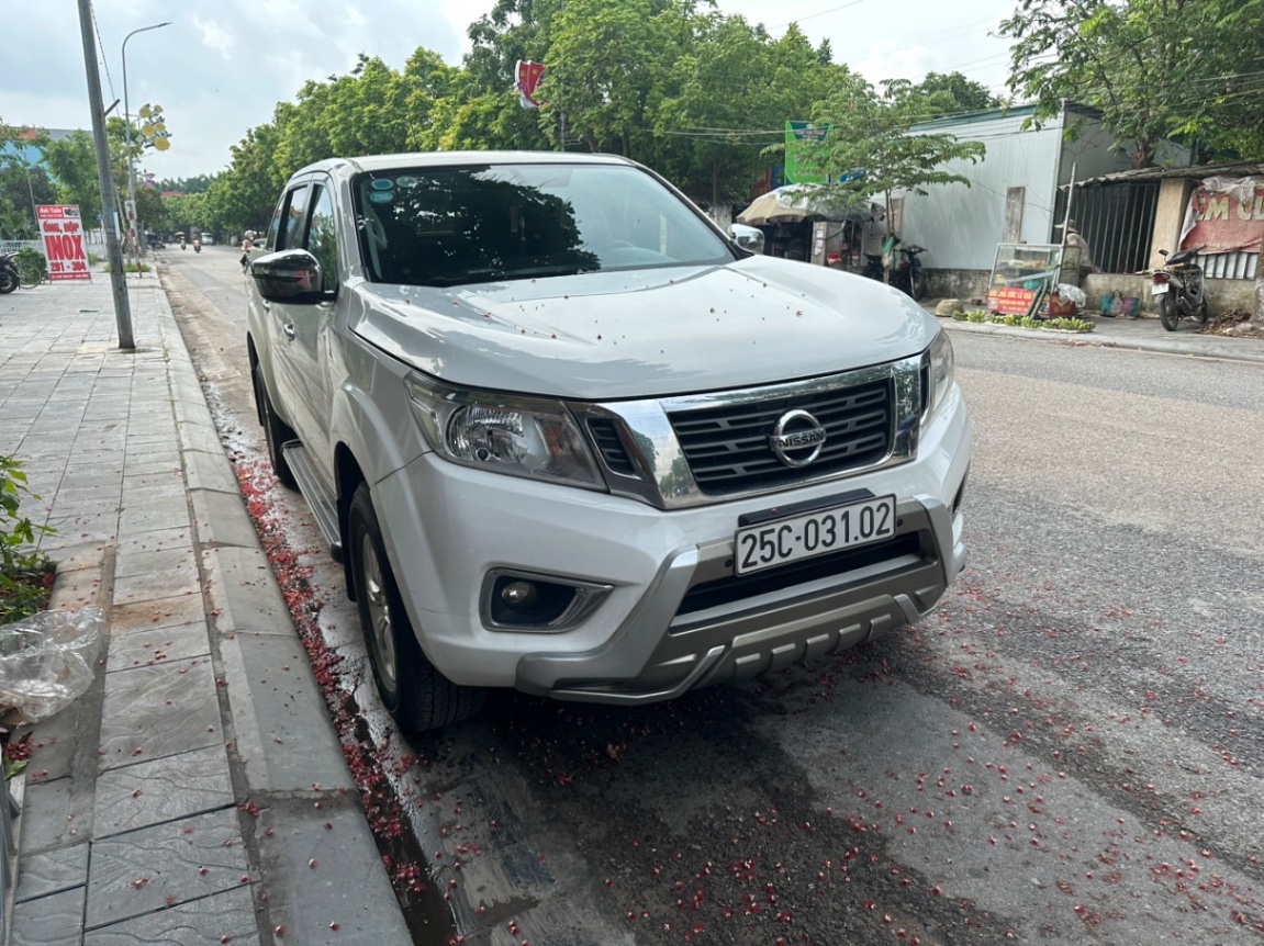 Nissan Navara EL 2.5 AT 2WD 2017